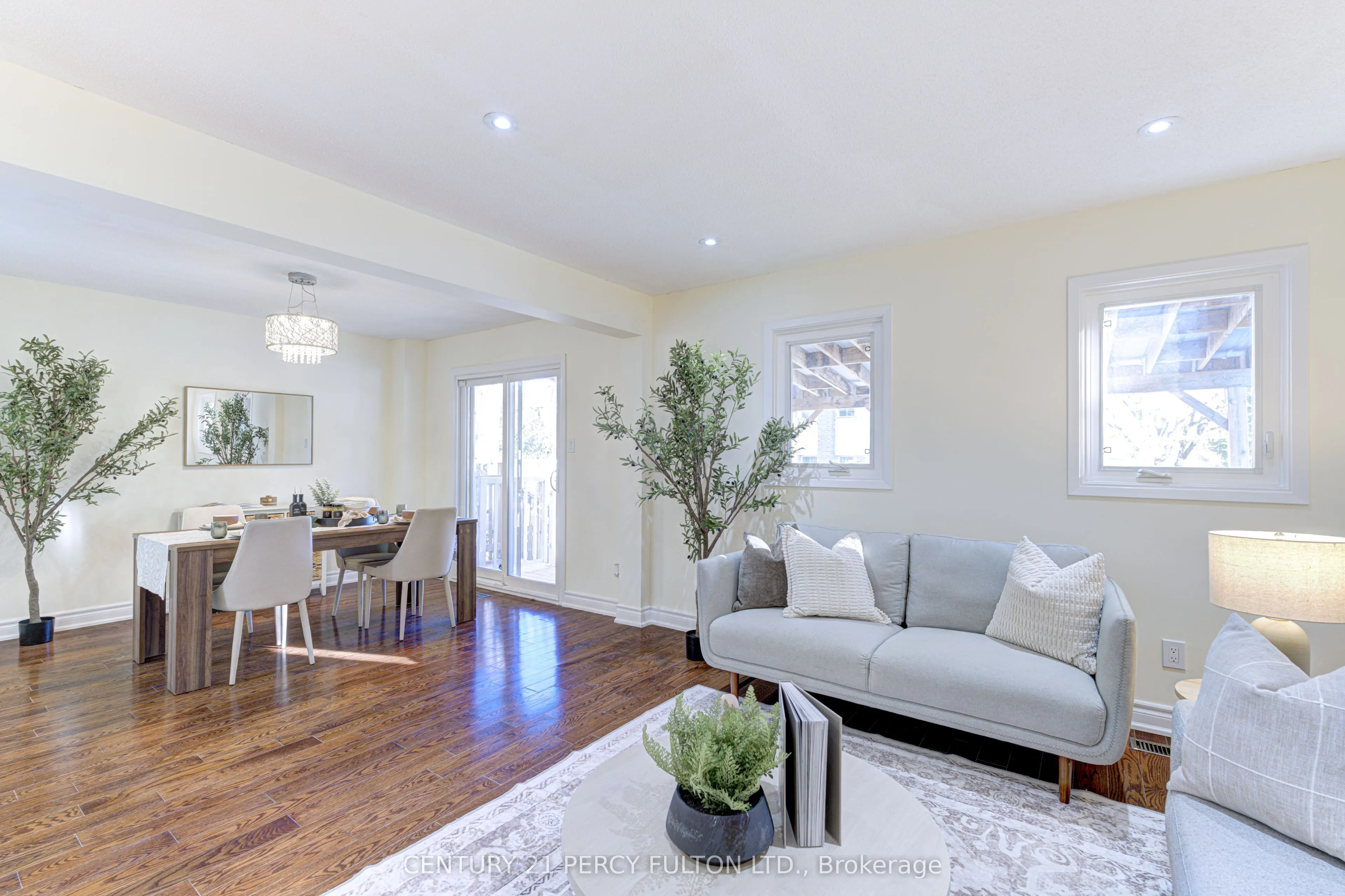 105 Clements Road W