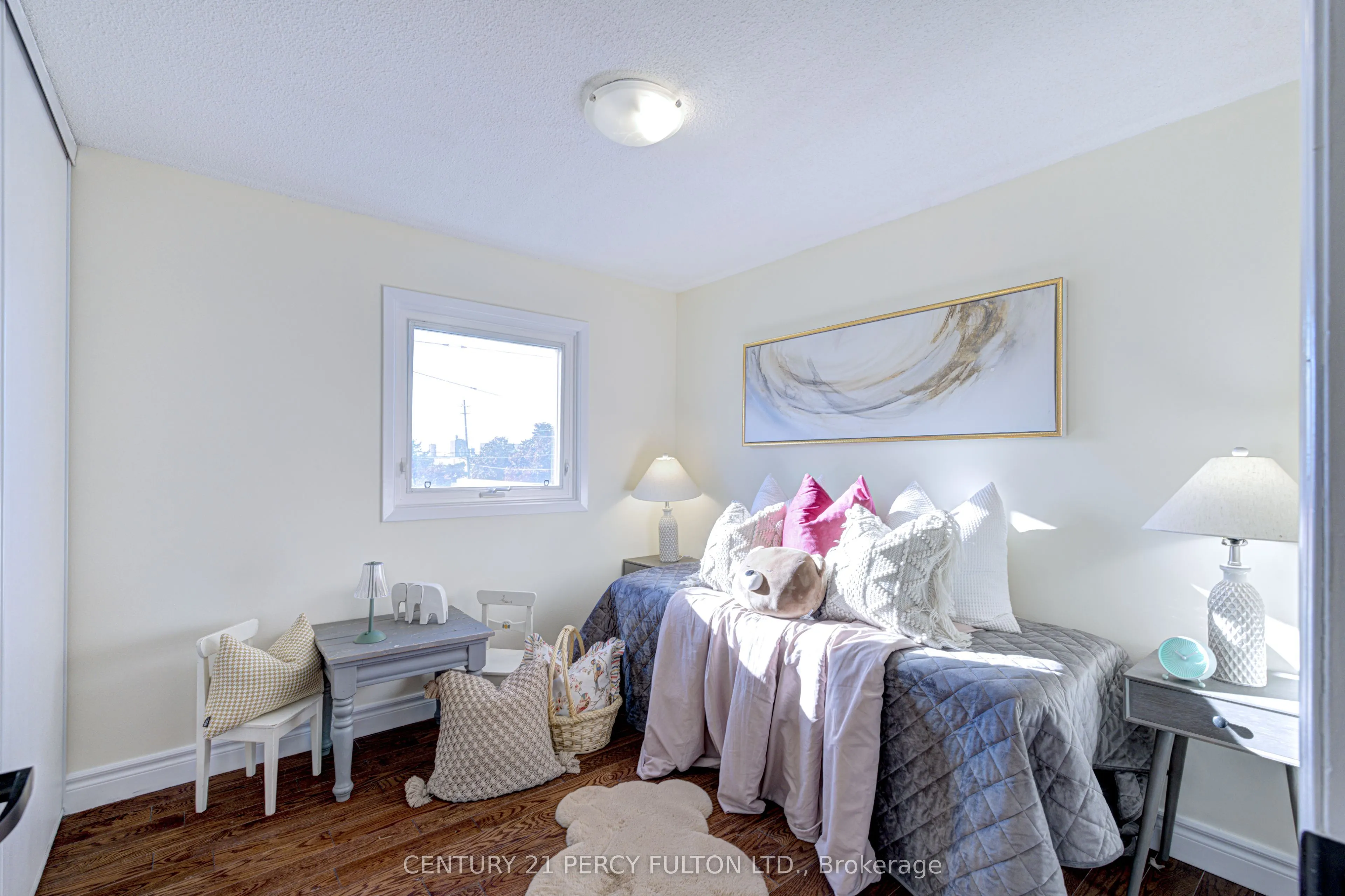 105 Clements Road W