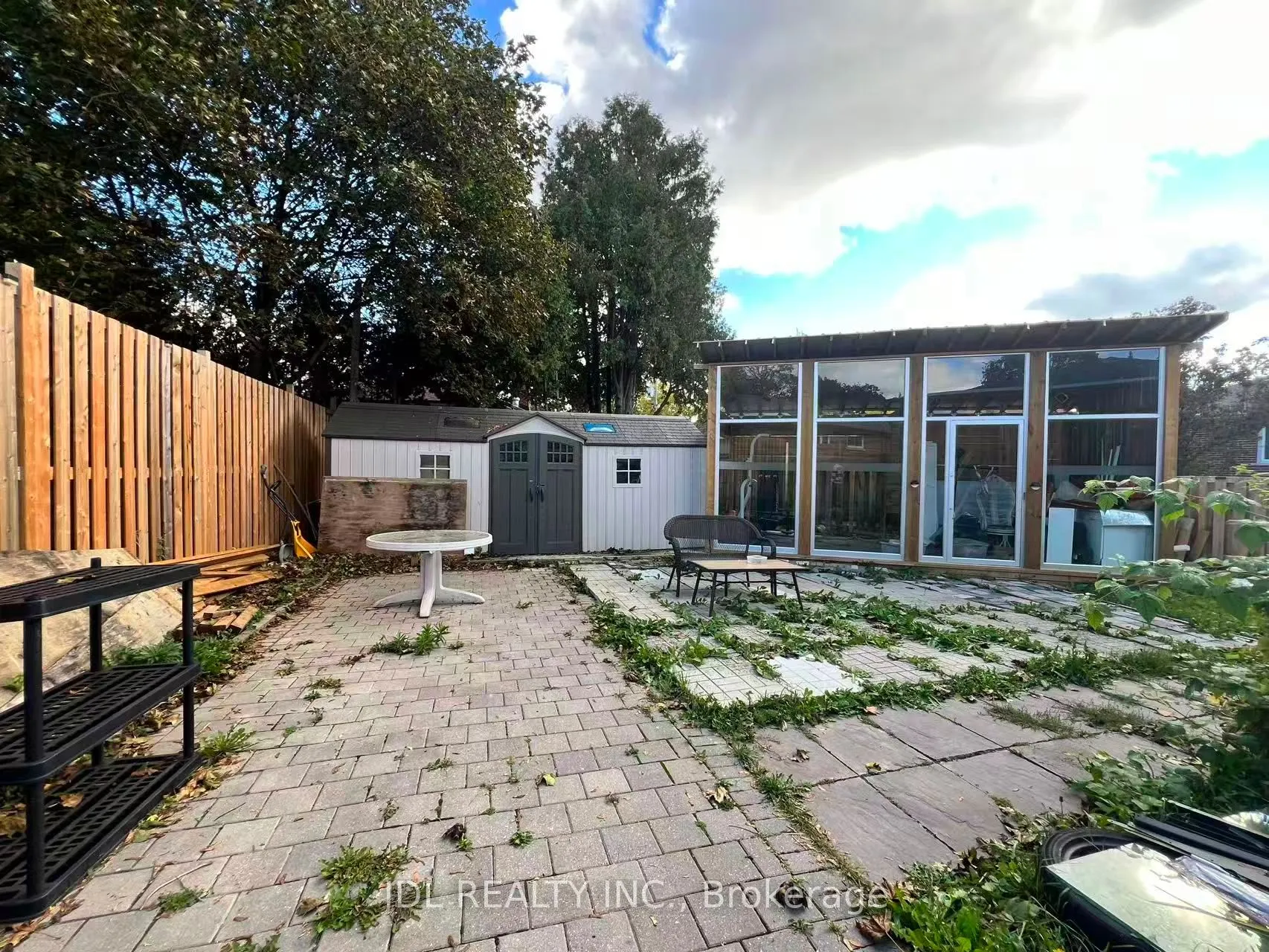 15 Summerglade Drive