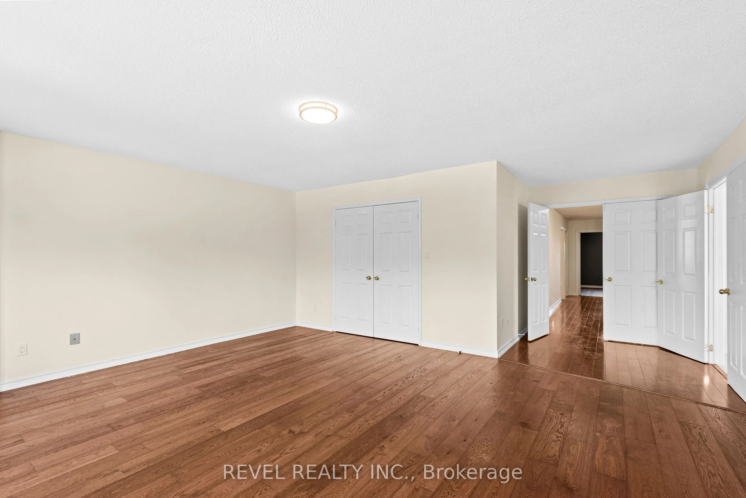1005 Sandcliff Drive, #Main