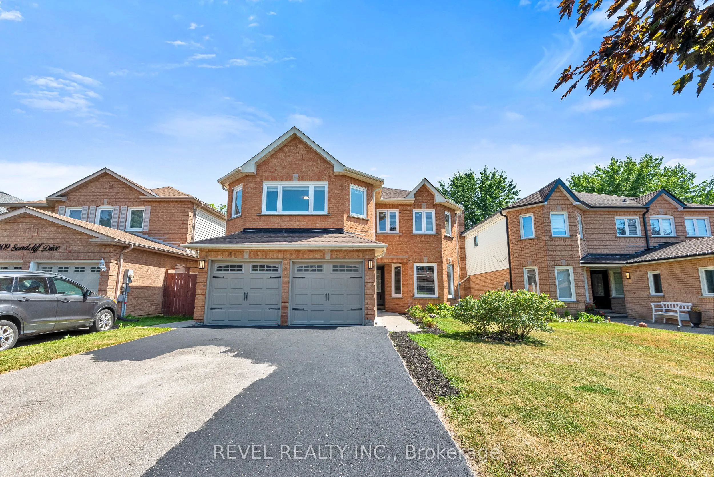 1005 Sandcliff Drive, #Main
