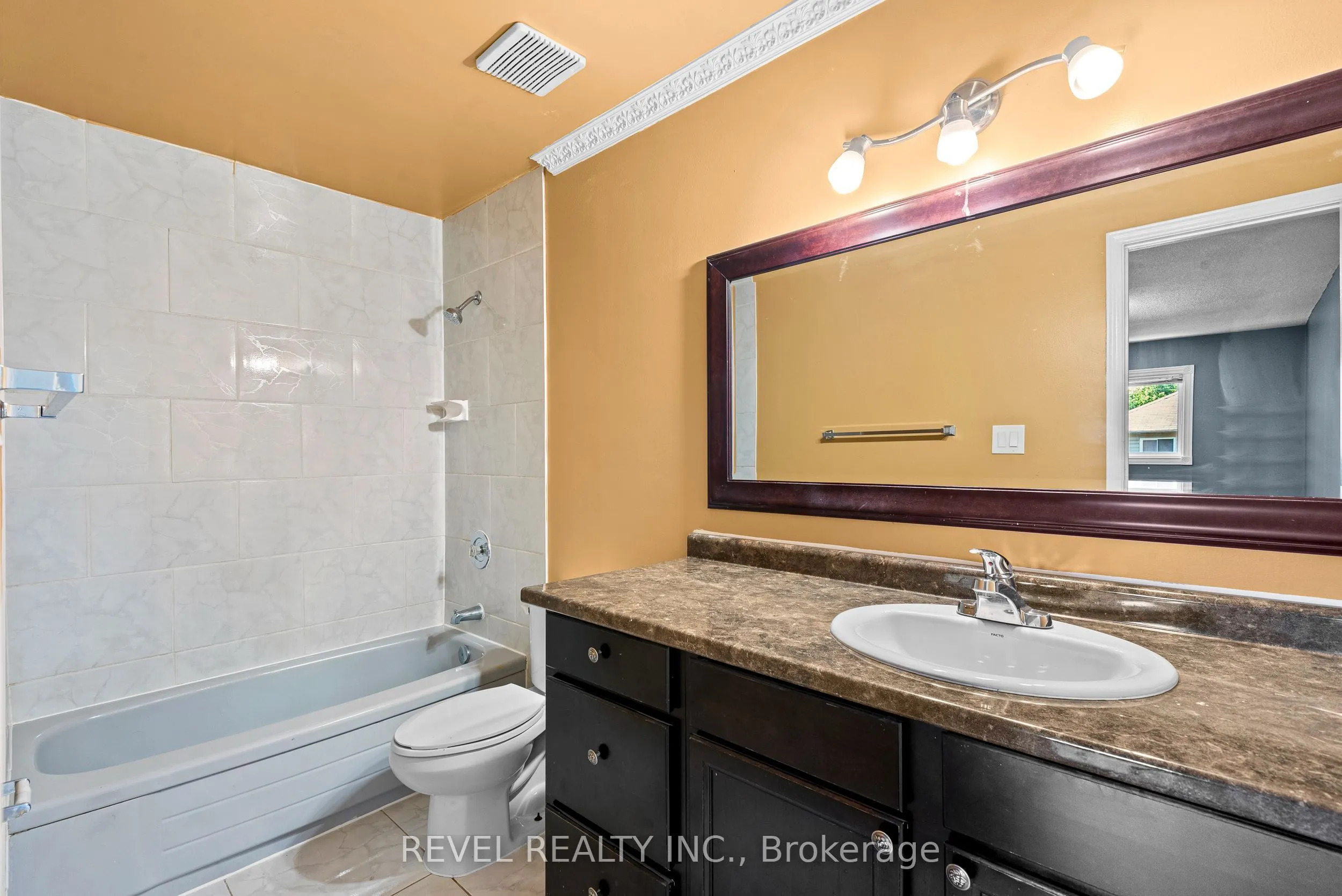 1005 Sandcliff Drive, #Main