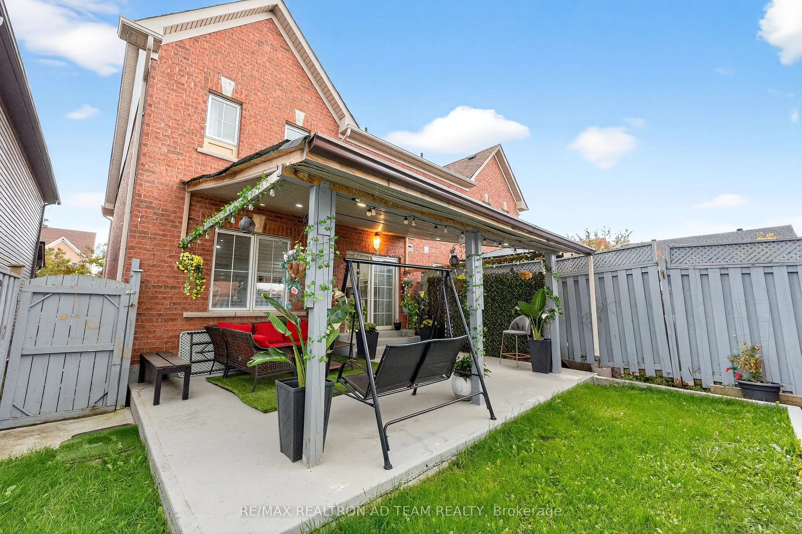 13 Carpendale Crescent