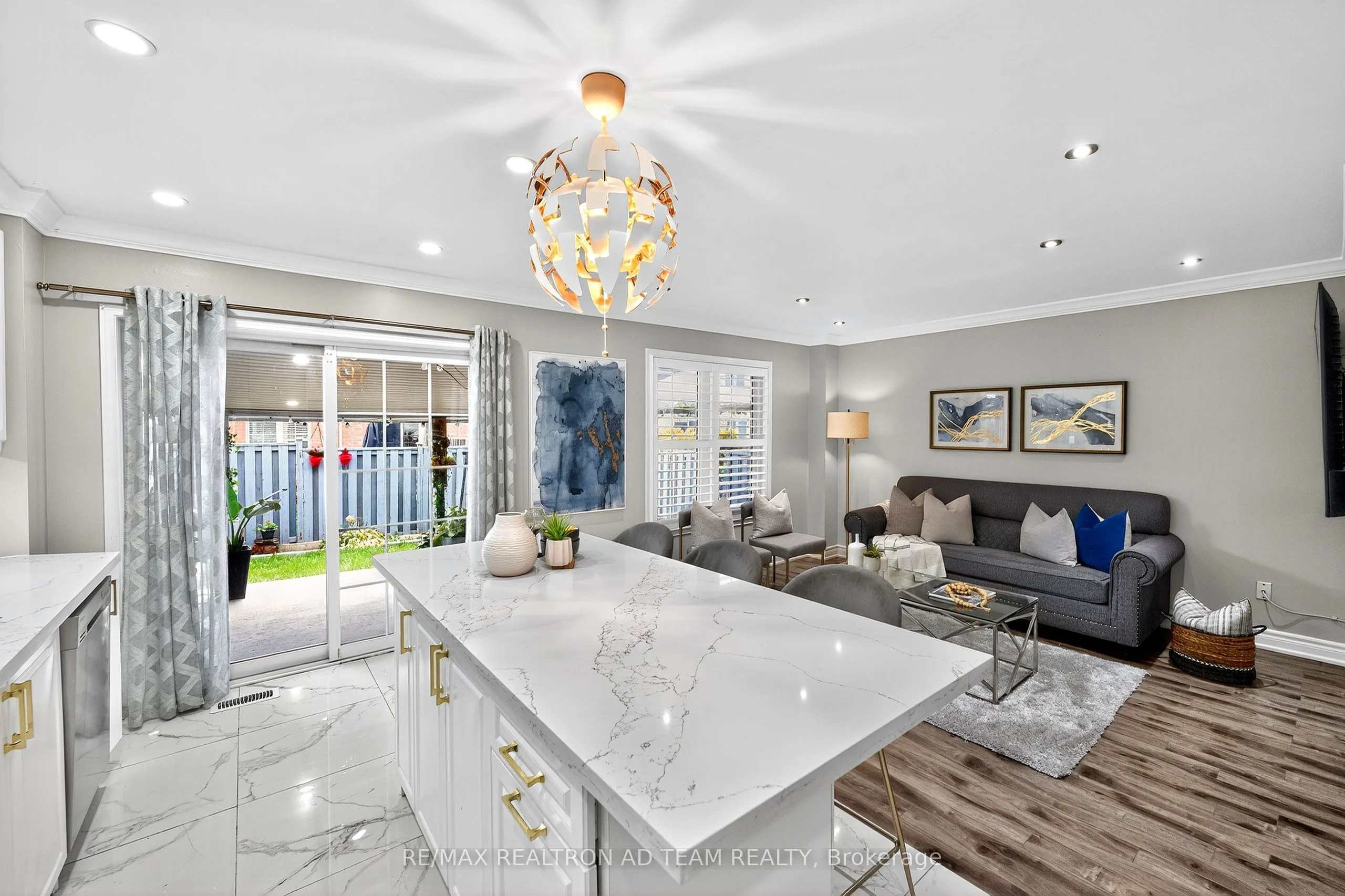 13 Carpendale Crescent