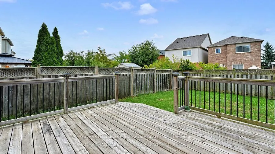 39 ROBIDEAU Place
