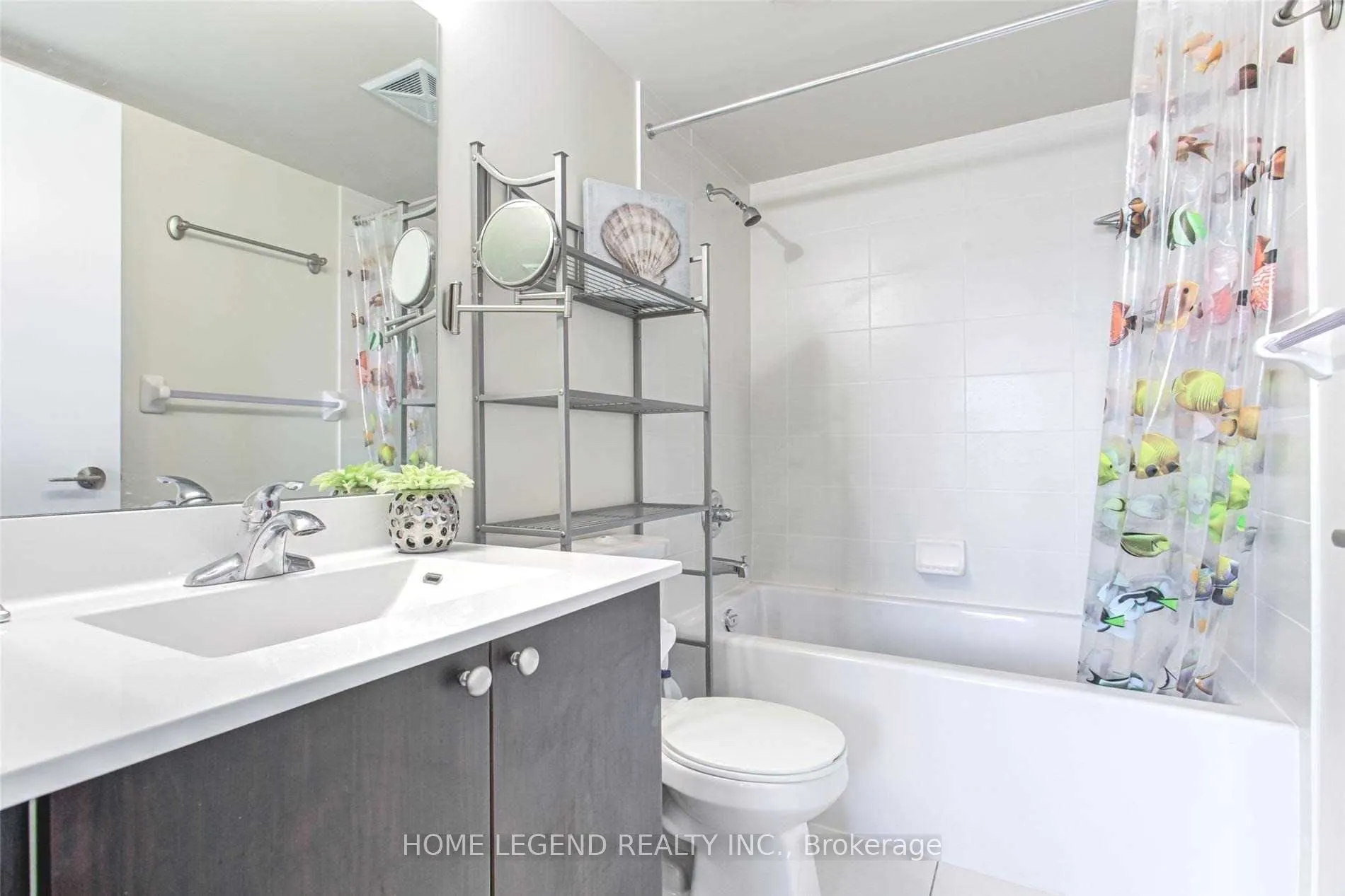 151 Village Green Square, #1706