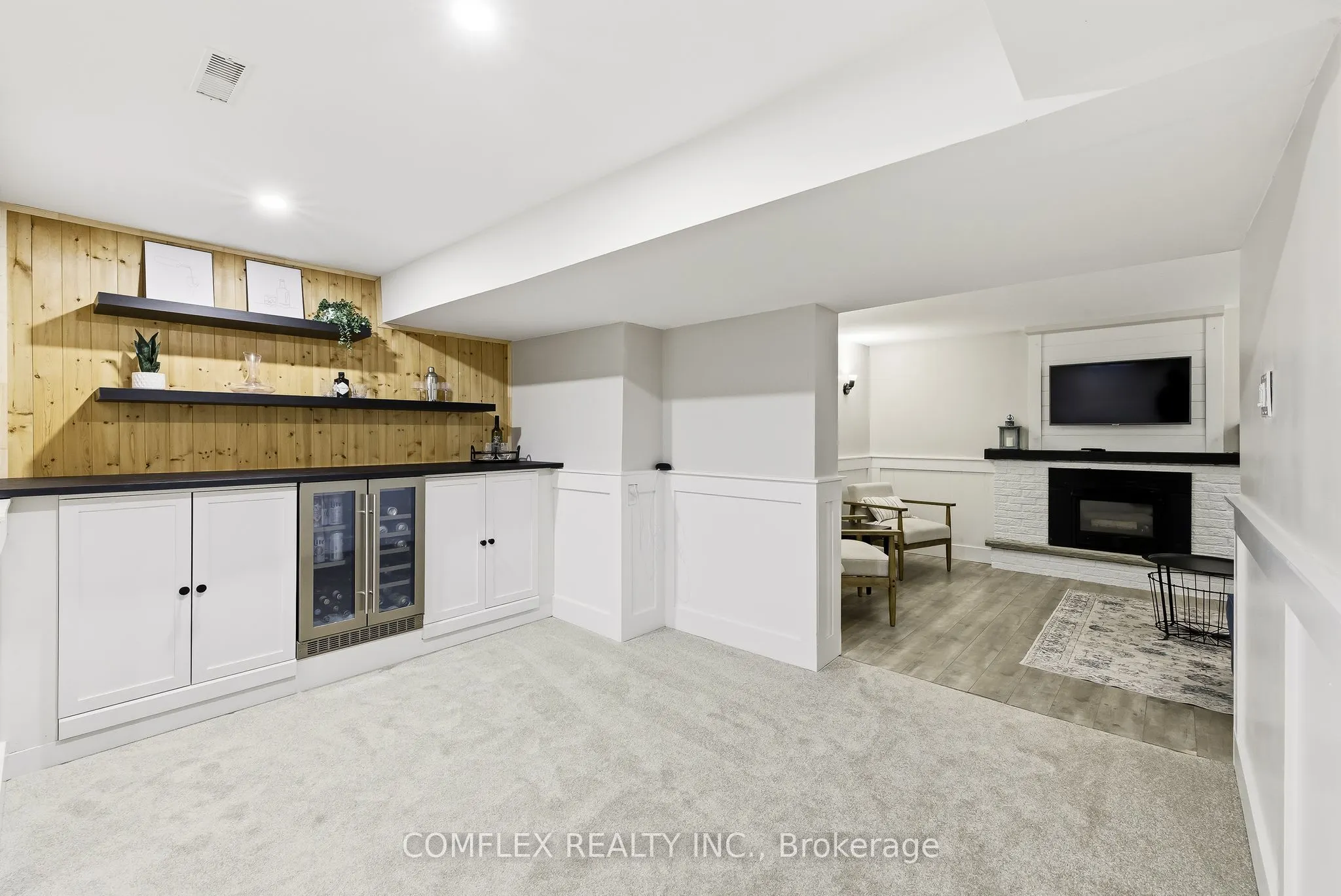16 Orchard Park Drive