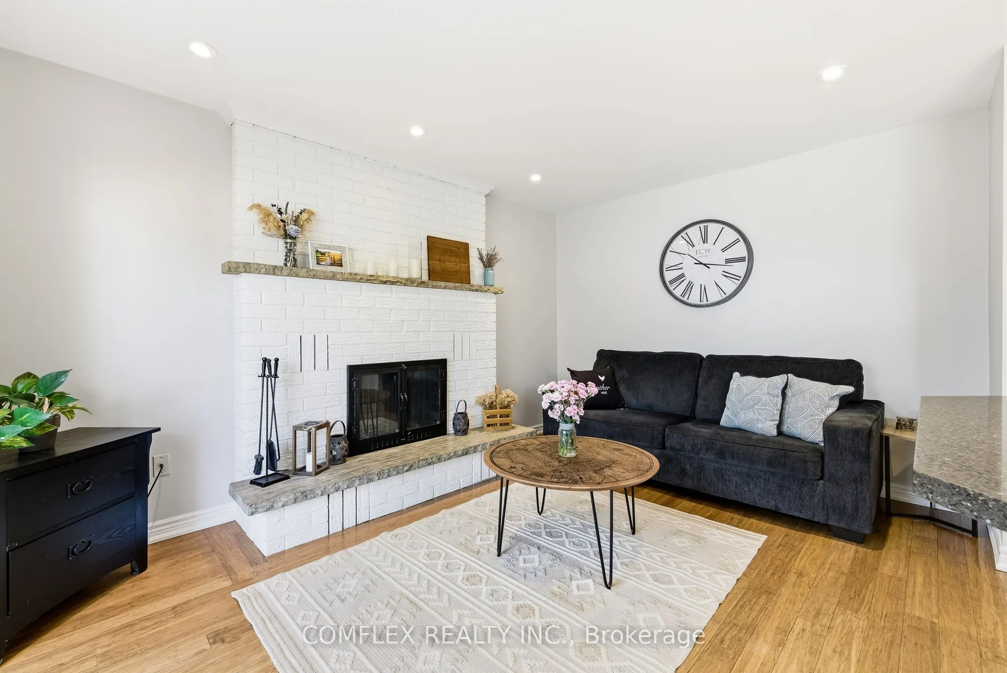 16 Orchard Park Drive