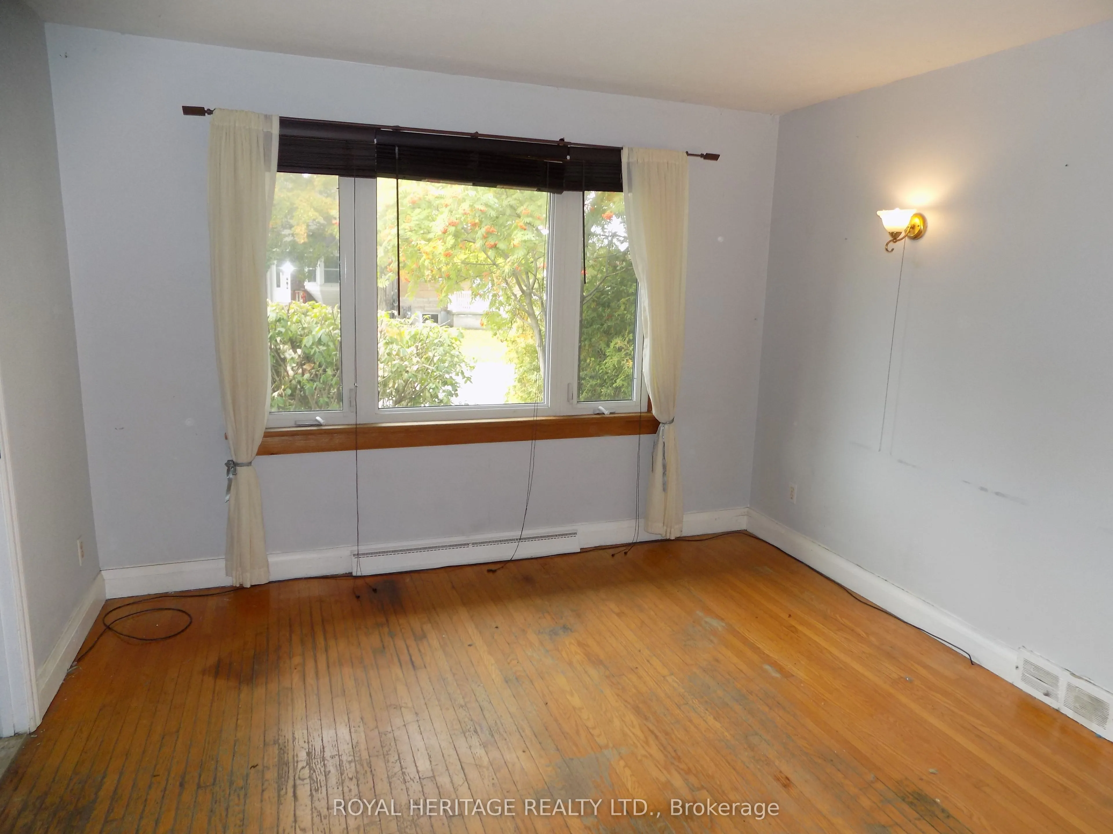 535 Montrave Avenue