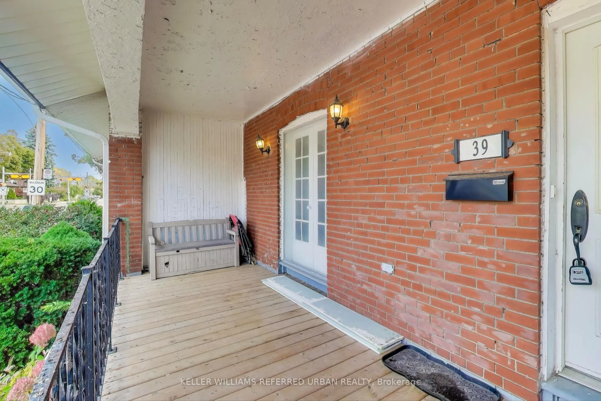 39 Eastwood Road