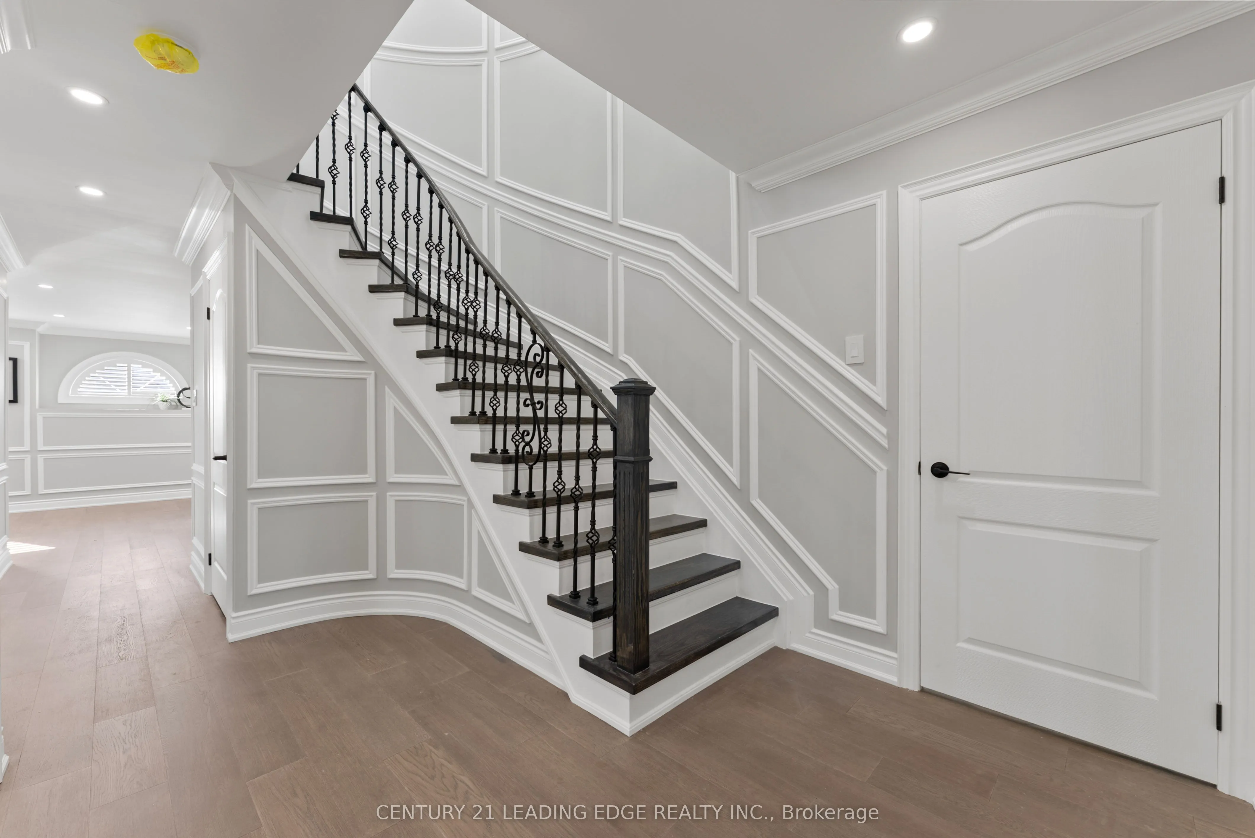 66 Chatterson Street, #Main & 2nd floor