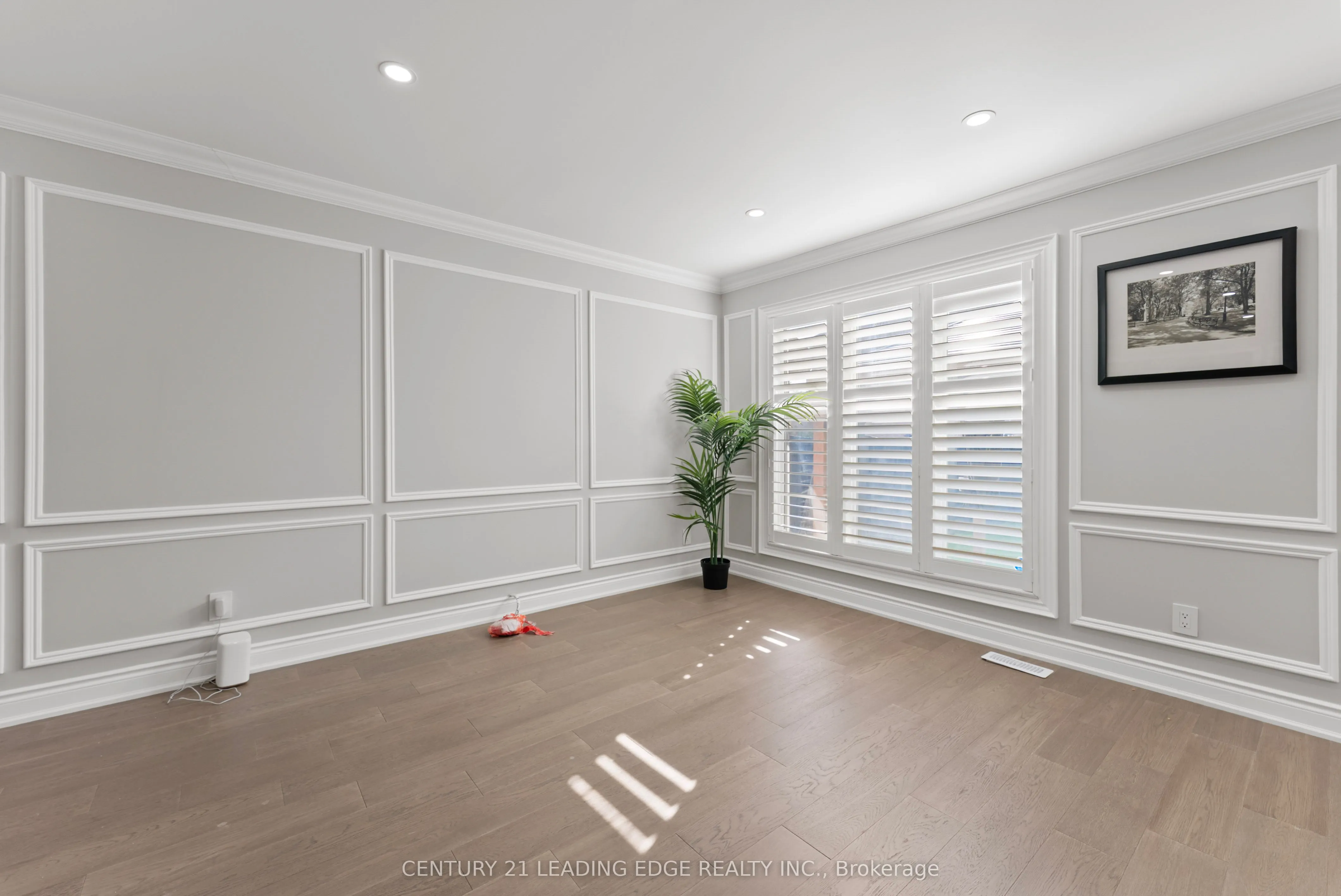 66 Chatterson Street, #Main & 2nd floor