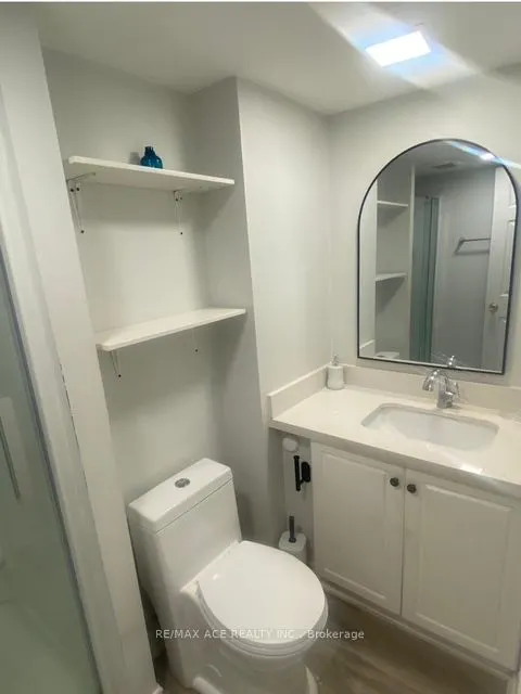 178 Ravenscroft Road, #Bsmt
