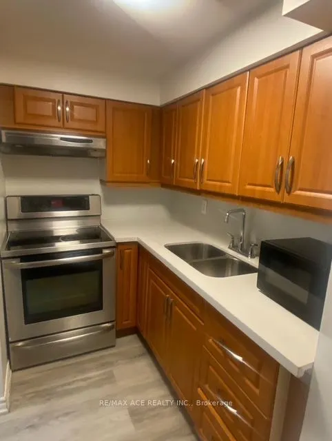 178 Ravenscroft Road, #Bsmt