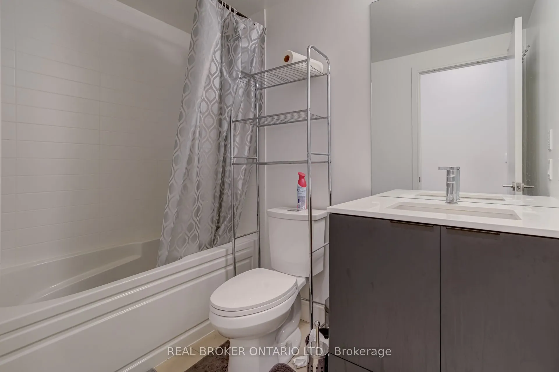 1350 Ellesmere Road, #706