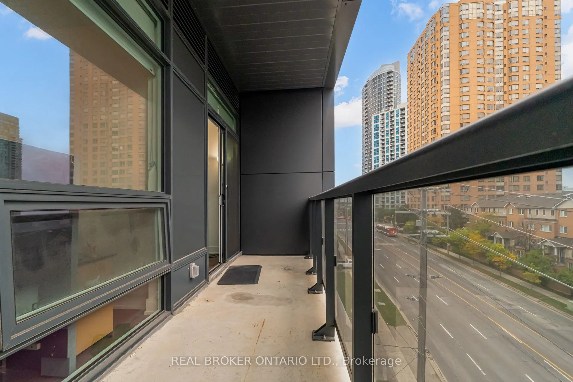 1350 Ellesmere Road, #706