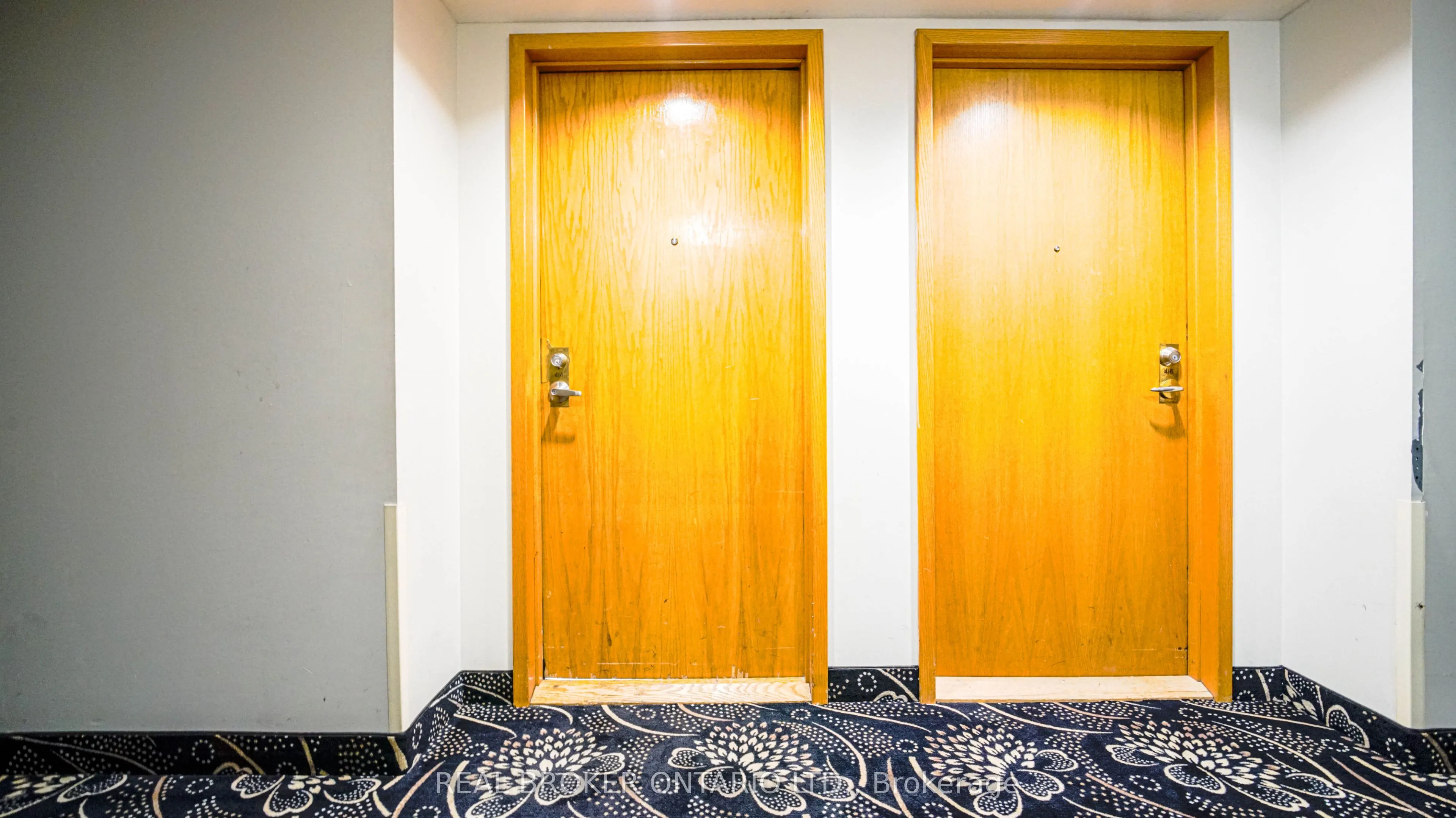 39 Kimbercroft Court, #414