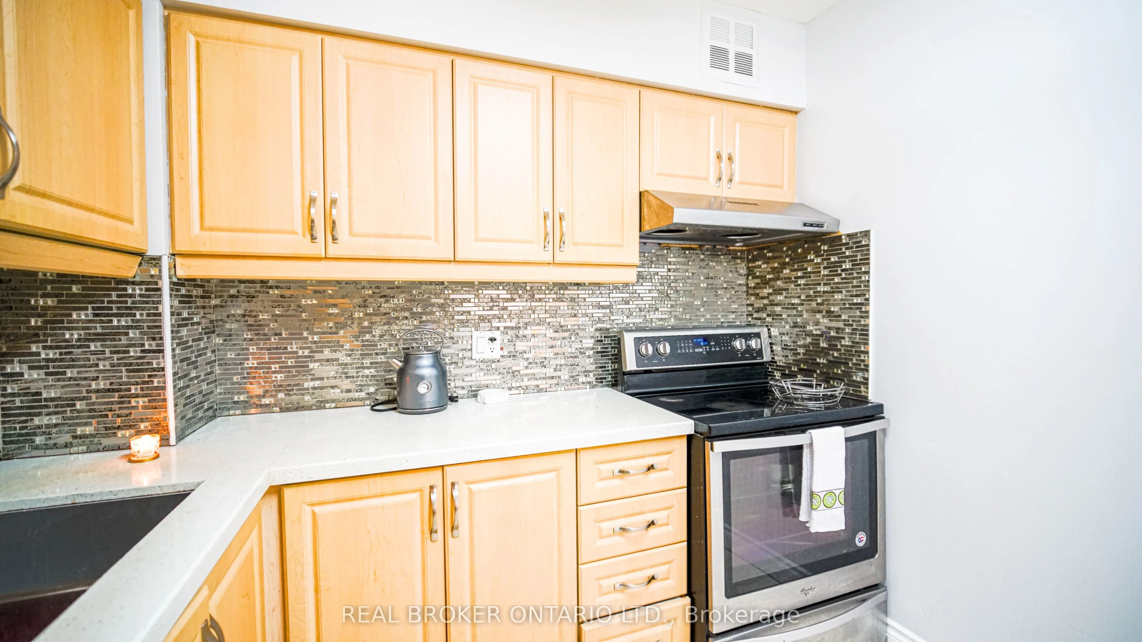 39 Kimbercroft Court, #414