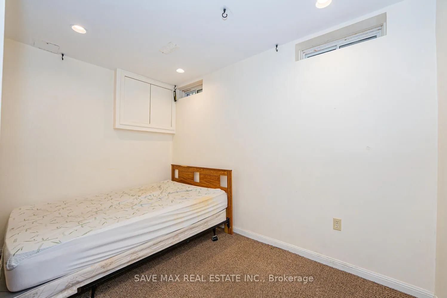 34 RIVER GROVE Drive, #Basement