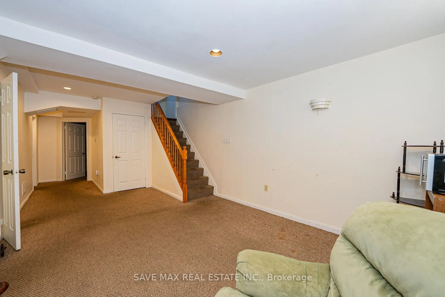 34 RIVER GROVE Drive, #Basement