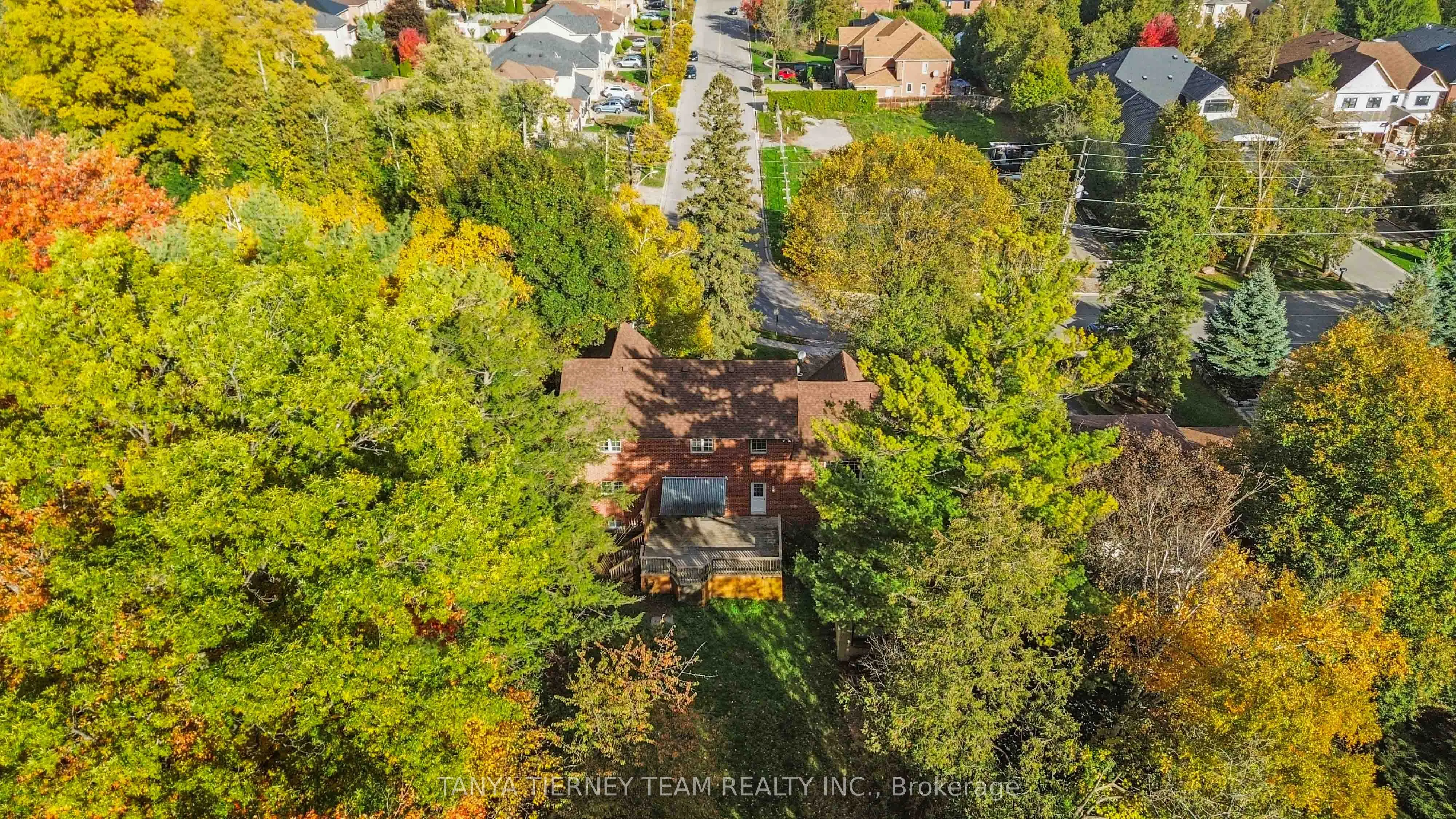 1862 Pinegrove Avenue