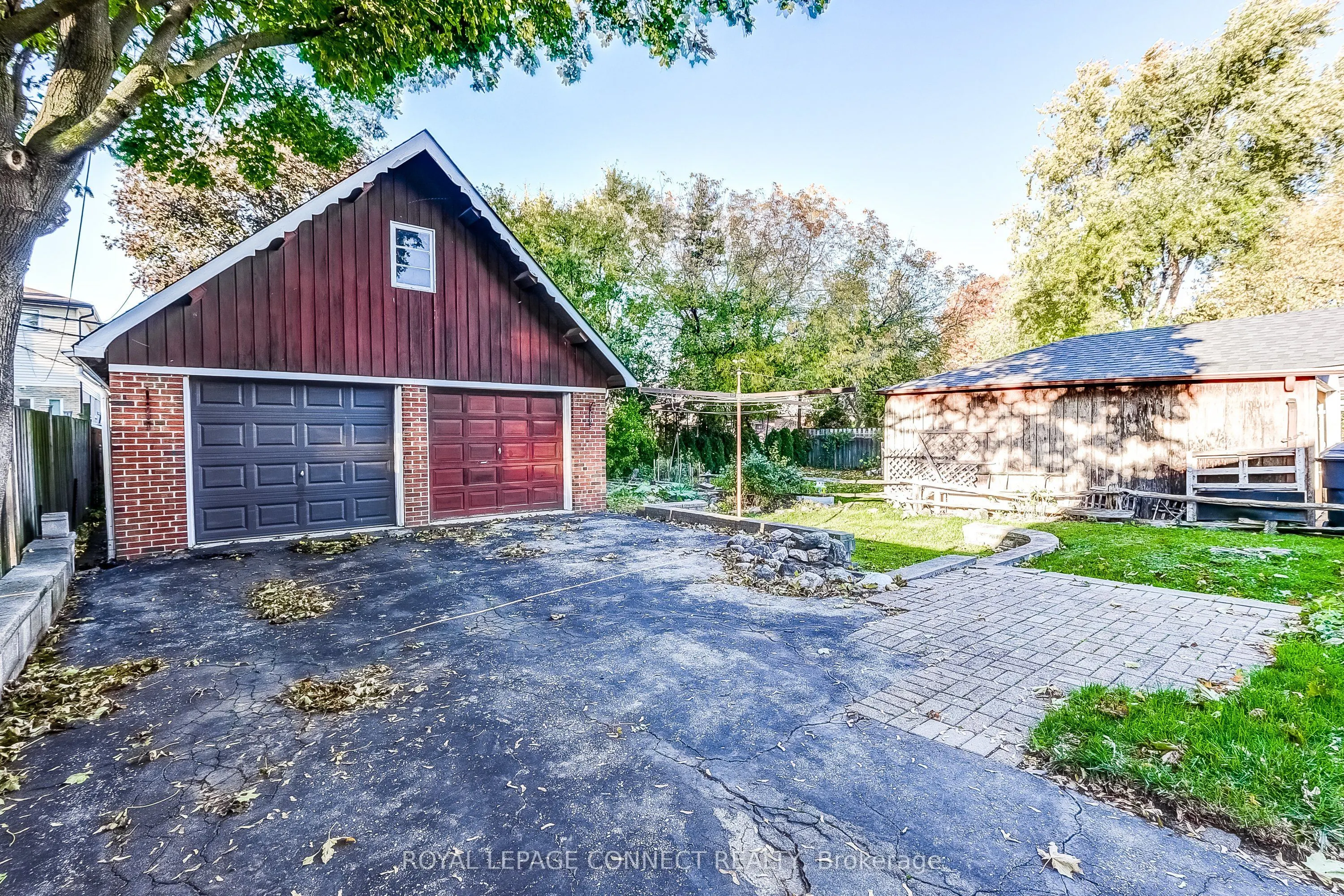 11 Waringstown Drive