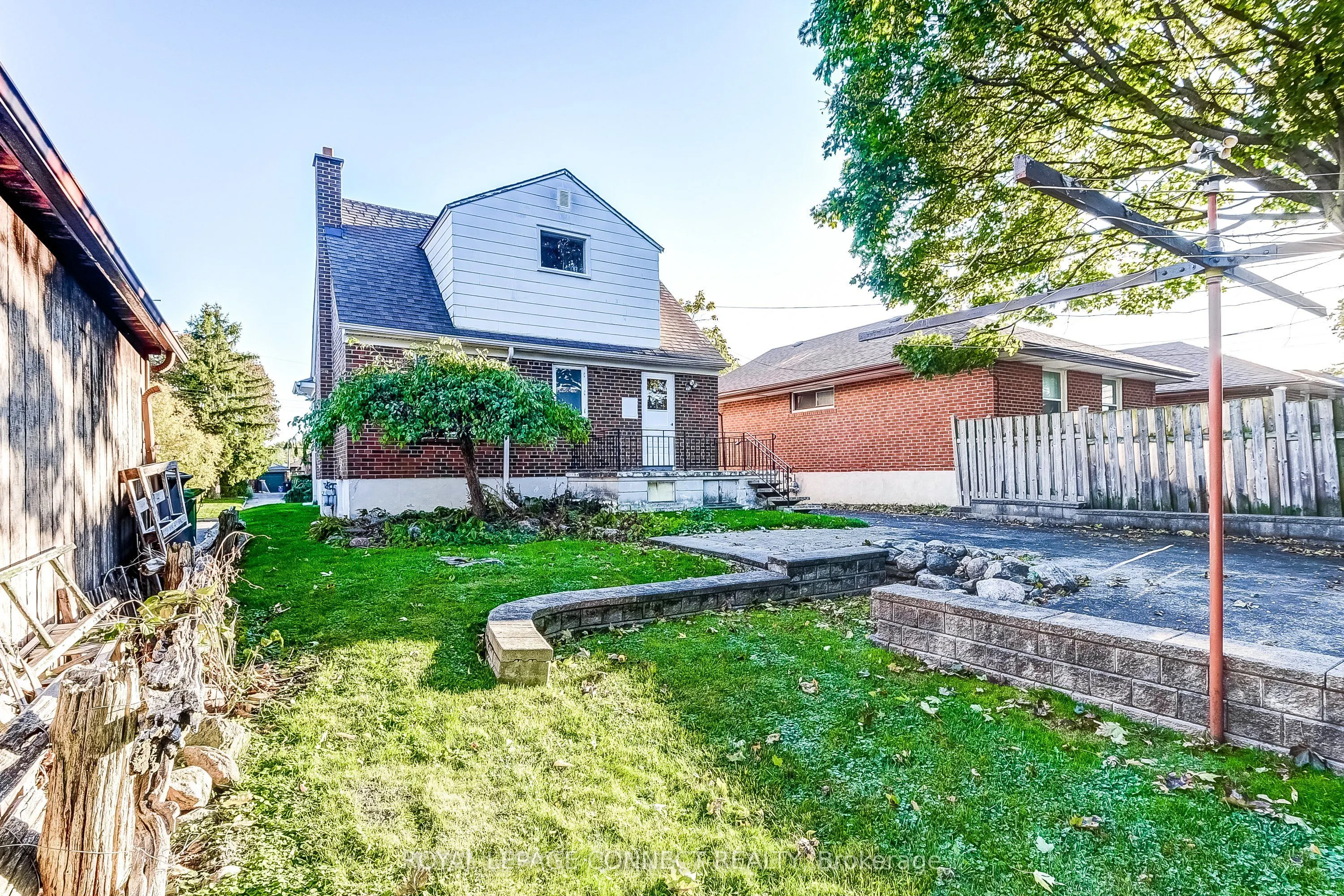11 Waringstown Drive