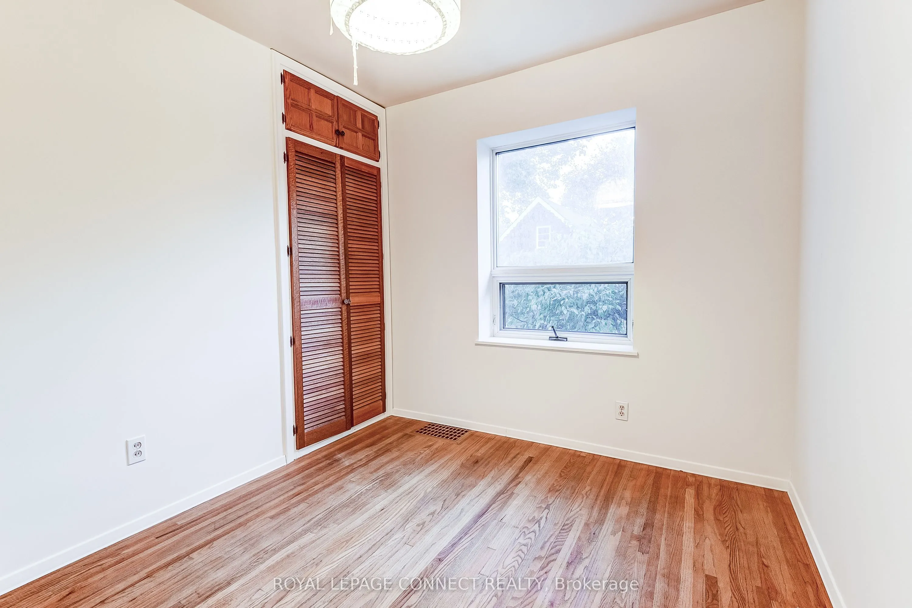 11 Waringstown Drive