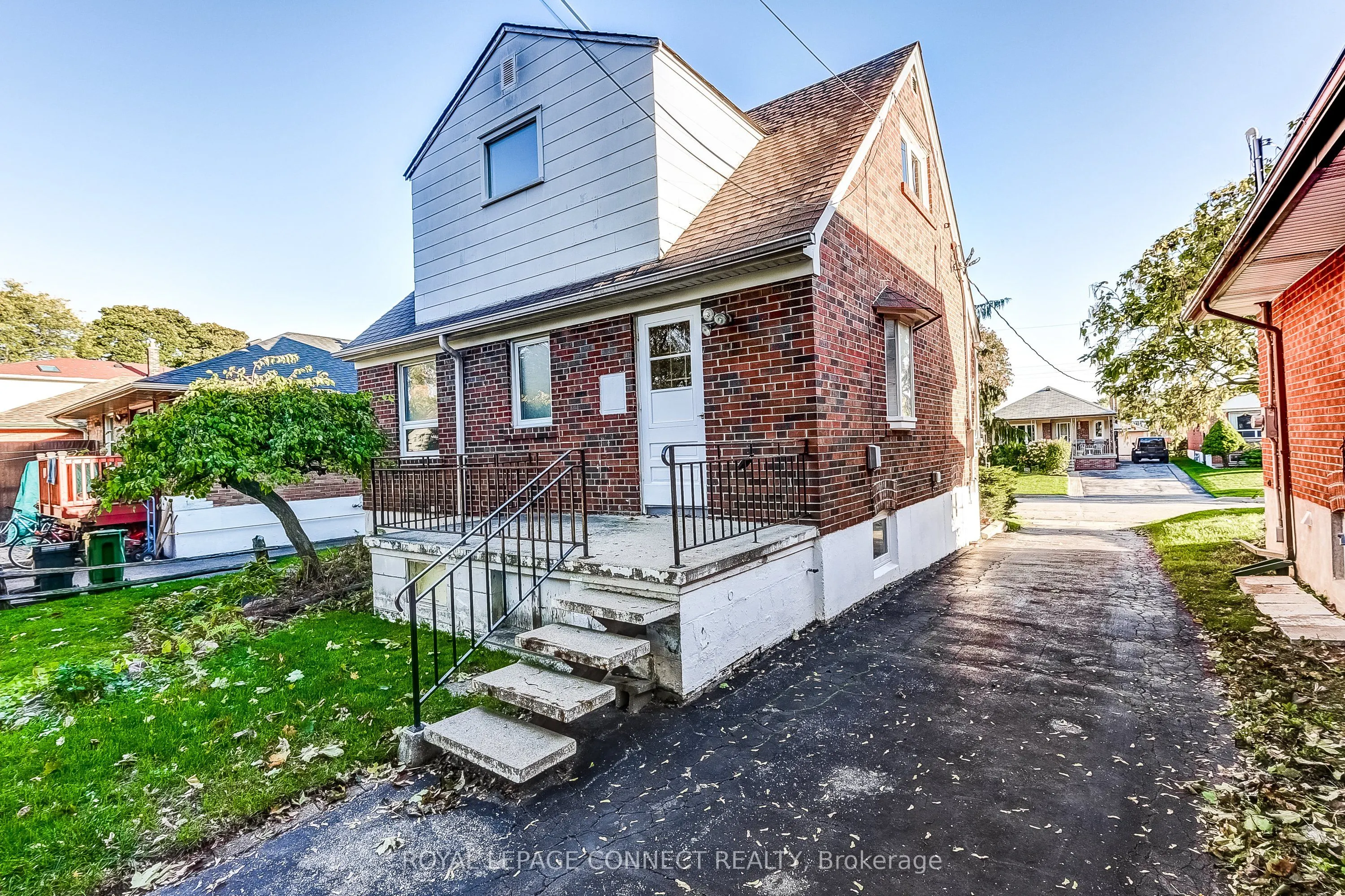 11 Waringstown Drive