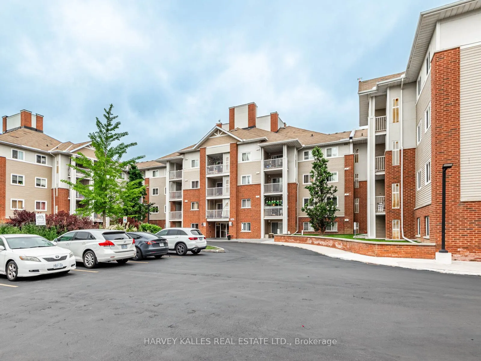 5225 Finch Avenue E, #430