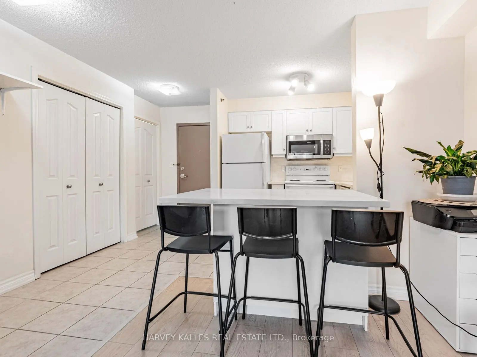 5225 Finch Avenue E, #430