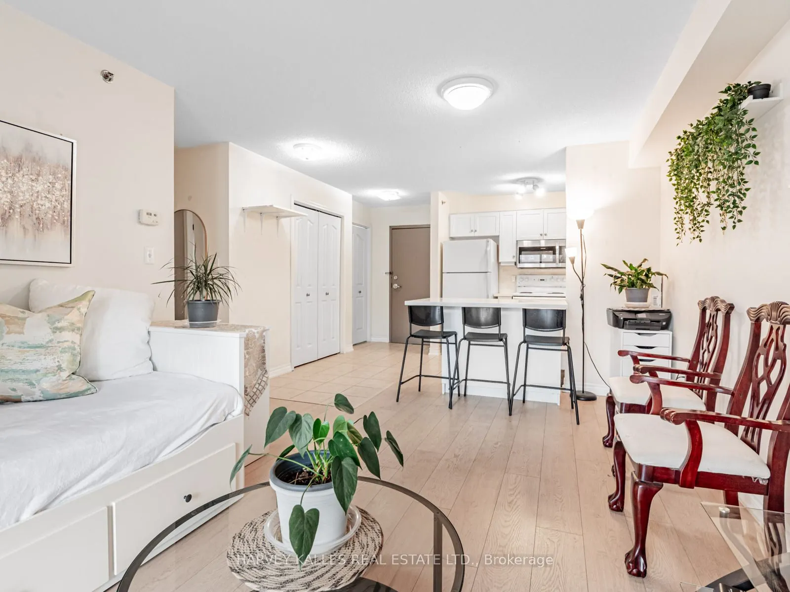 5225 Finch Avenue E, #430