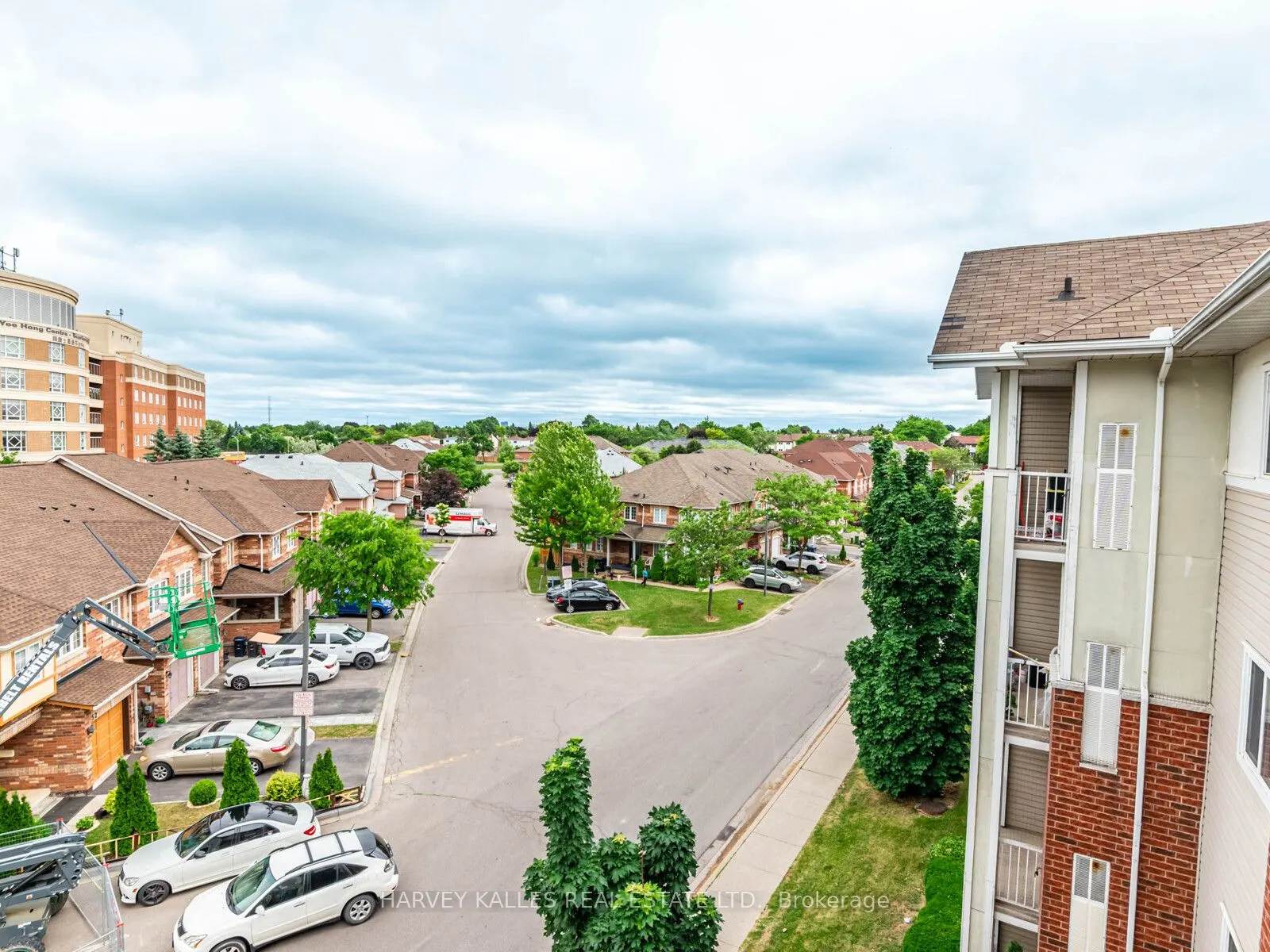 5225 Finch Avenue E, #430