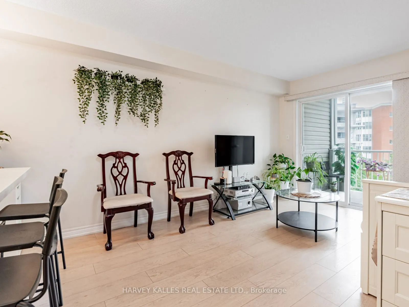 5225 Finch Avenue E, #430