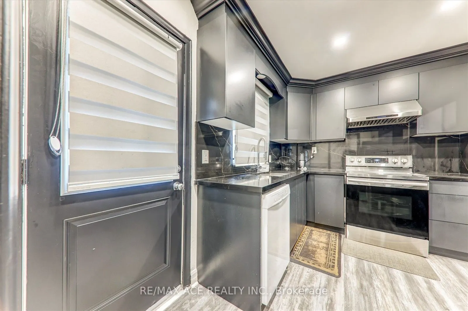 81 Grassmere Avenue