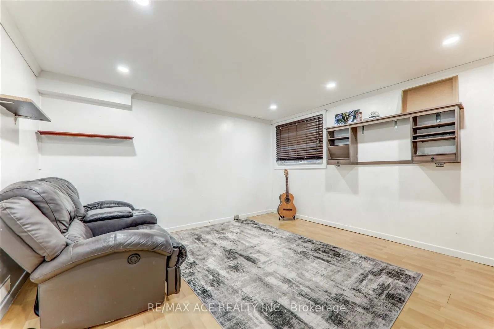 81 Grassmere Avenue