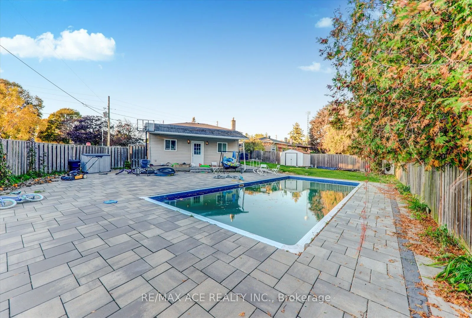 81 Grassmere Avenue