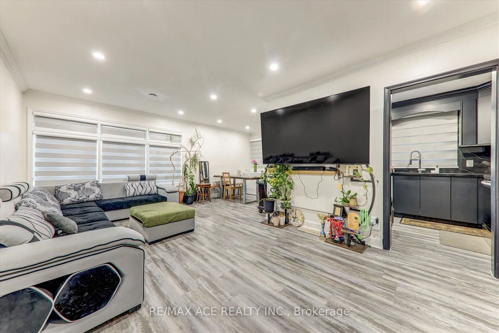 81 Grassmere Avenue