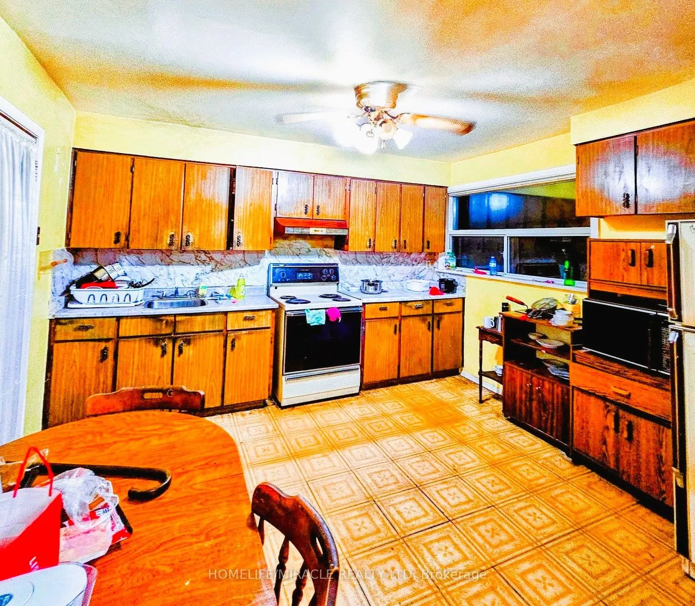 898 Kennedy Road, #Main Room