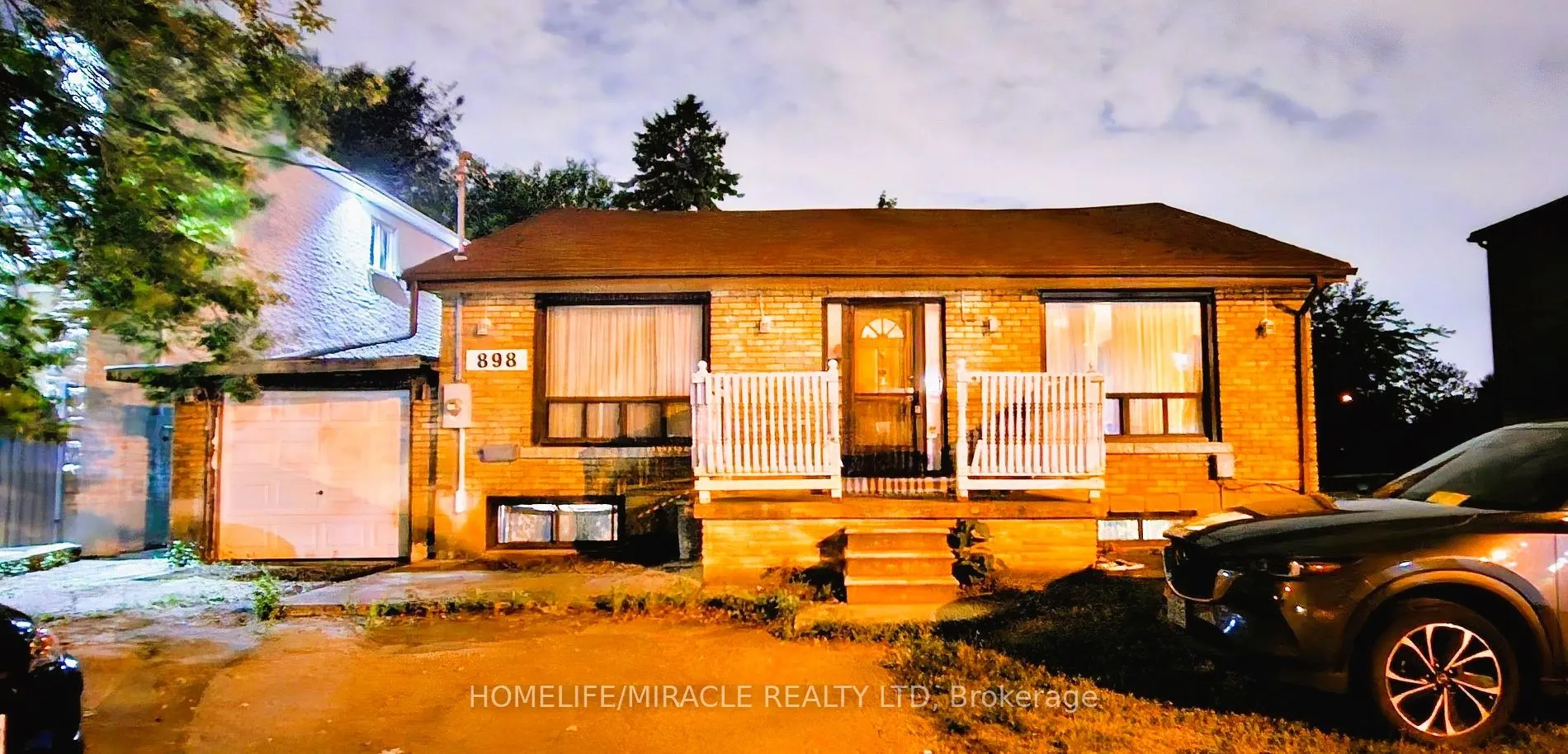 898 Kennedy Road, #Main Room