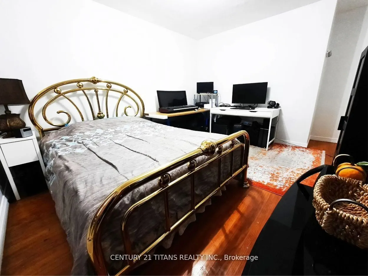 3 Saugeen Crescent