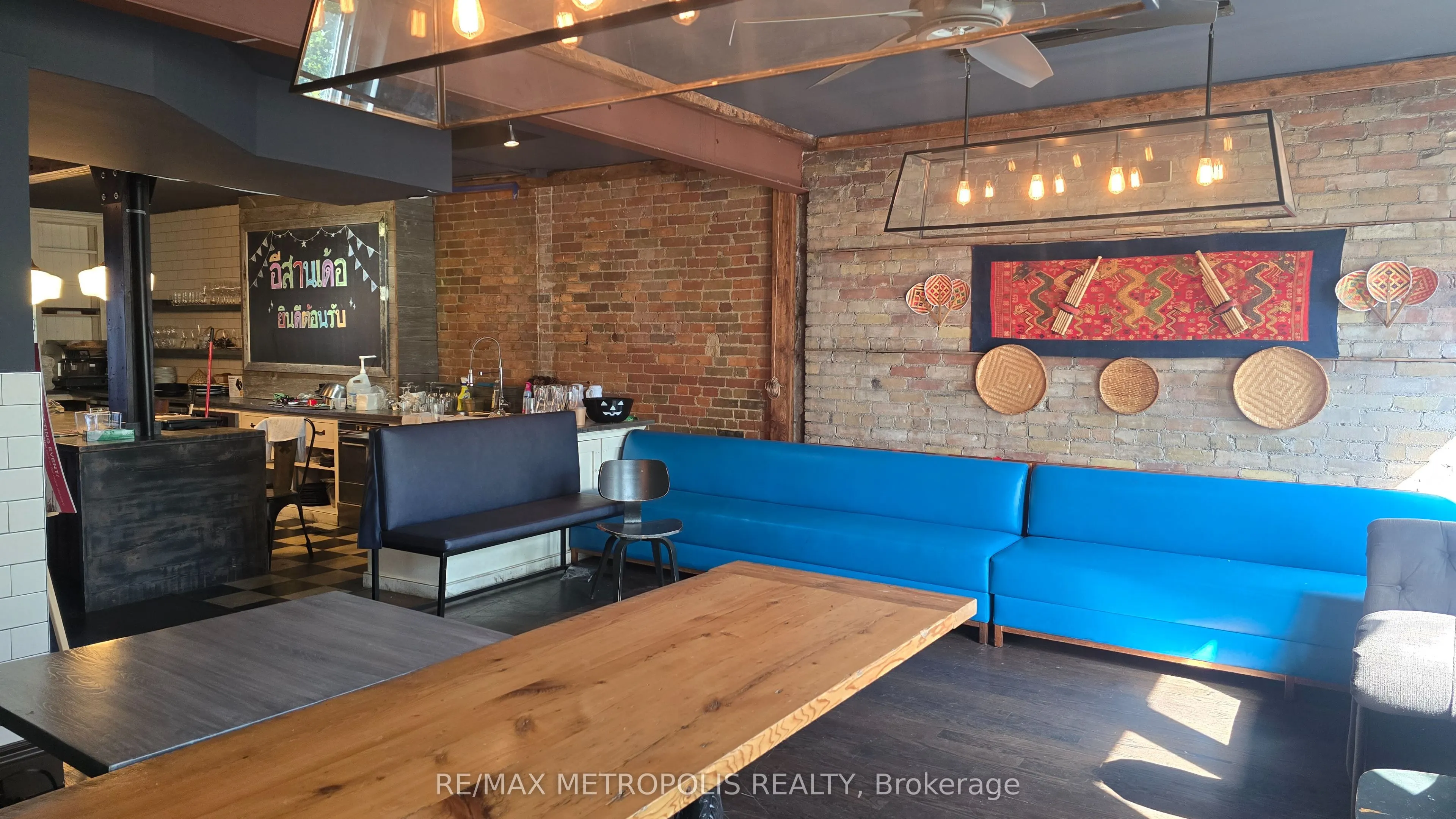 730 Queen Street E