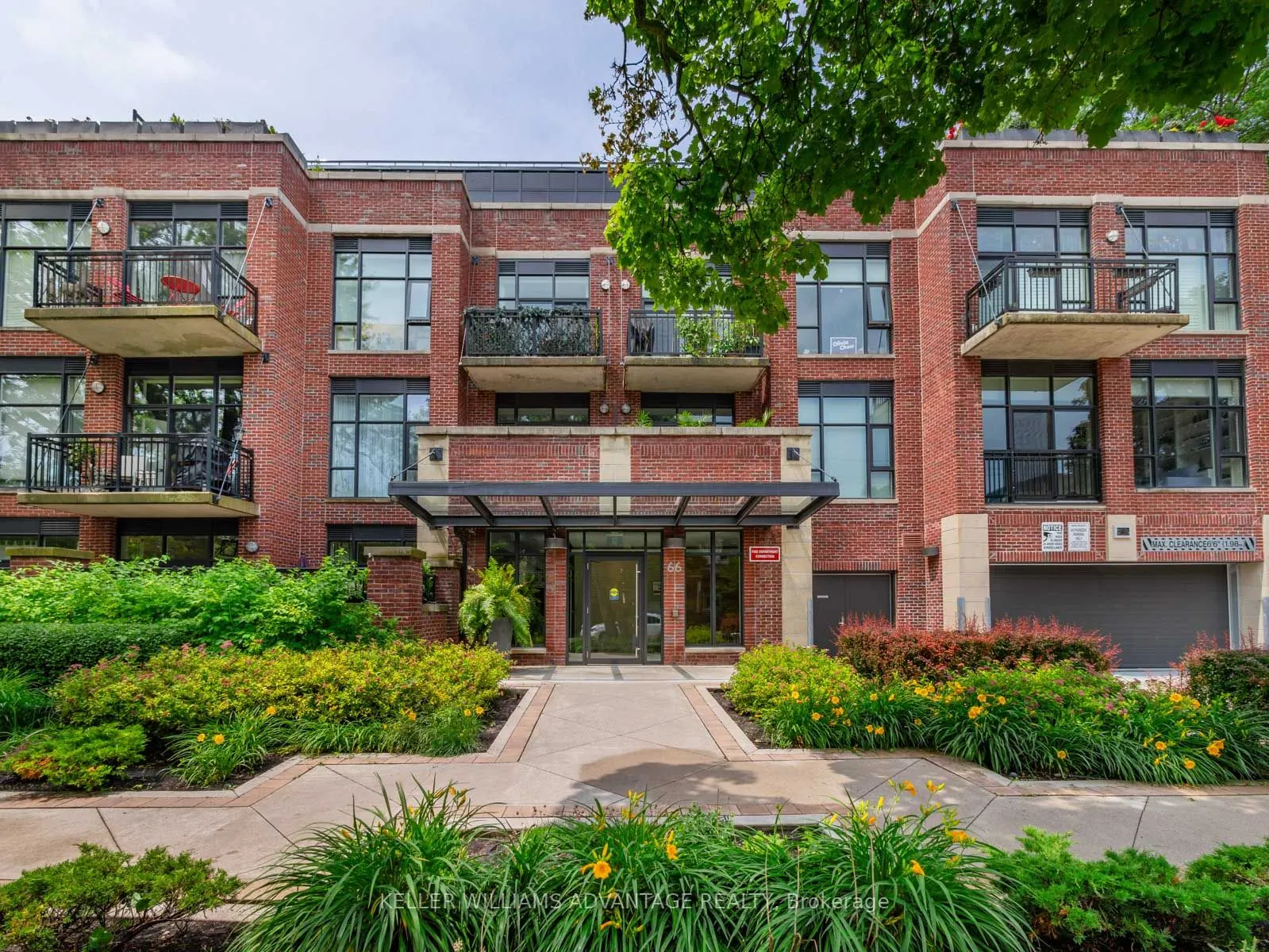 66 Kippendavie Avenue, #107