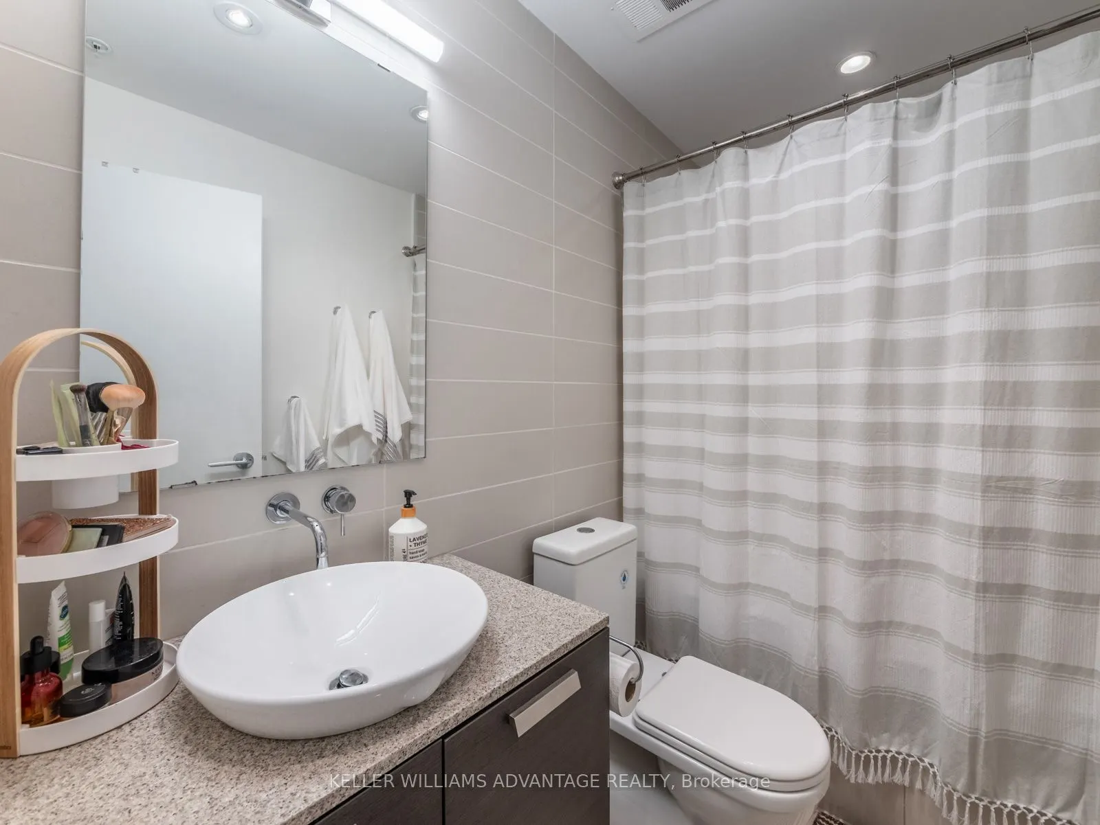 66 Kippendavie Avenue, #107