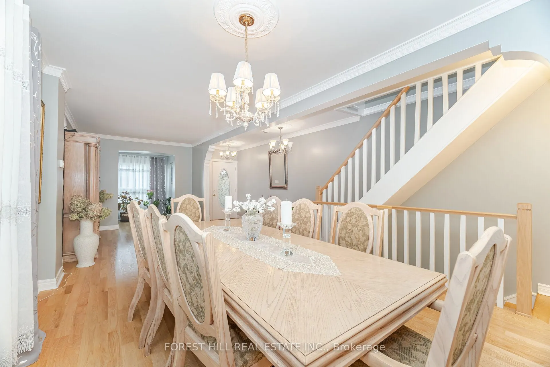 180 Milverton Boulevard