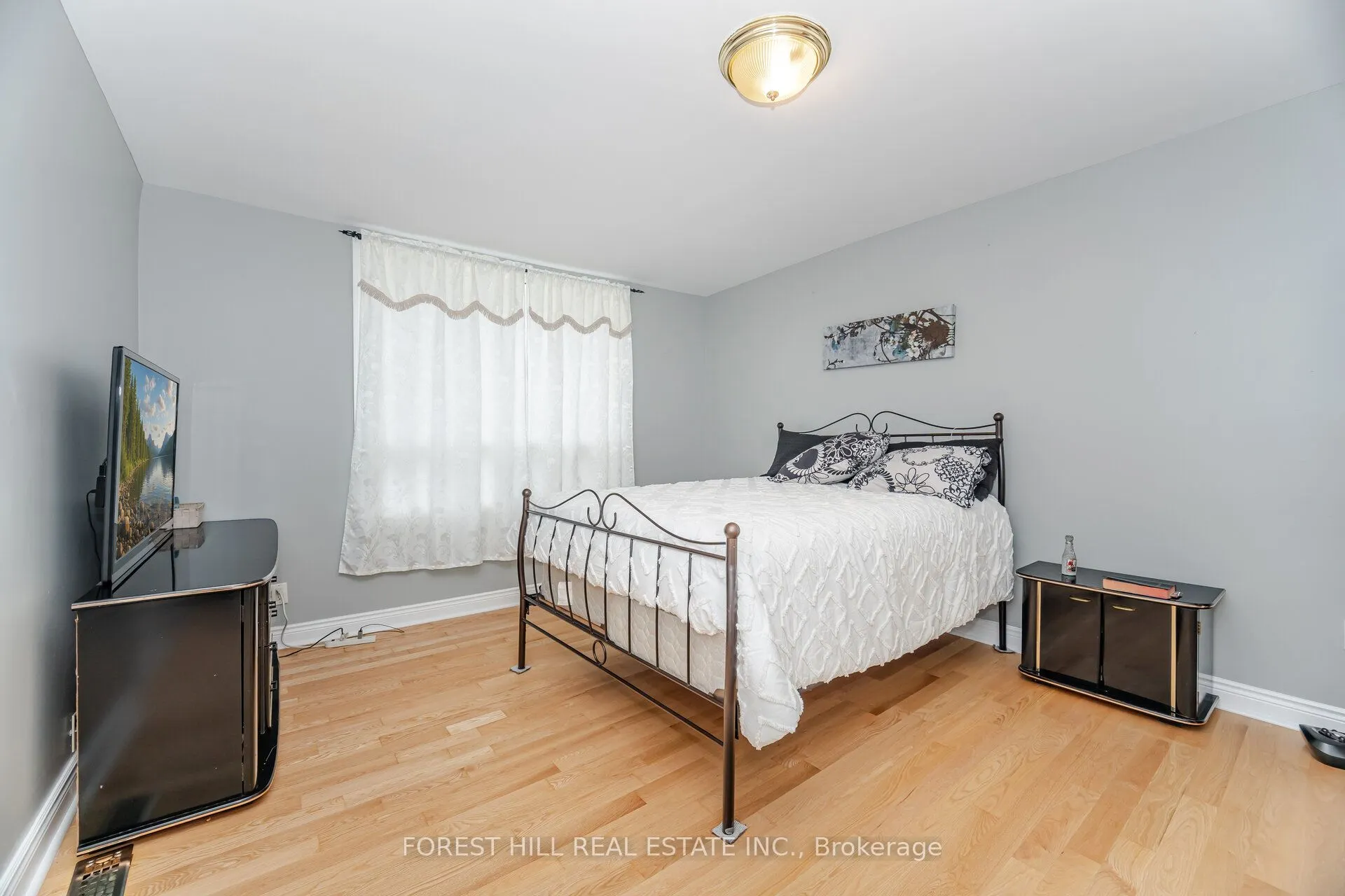 180 Milverton Boulevard