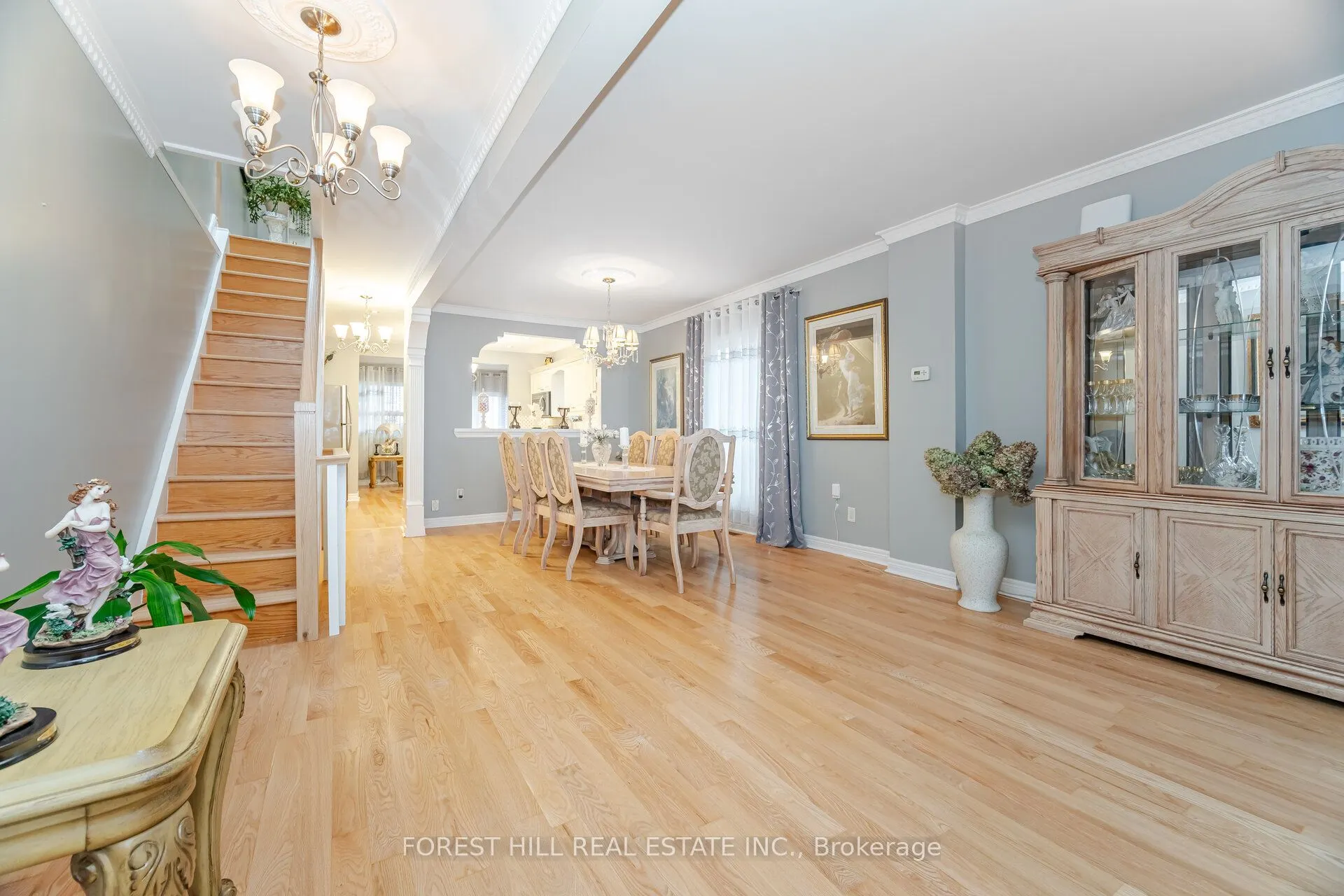 180 Milverton Boulevard