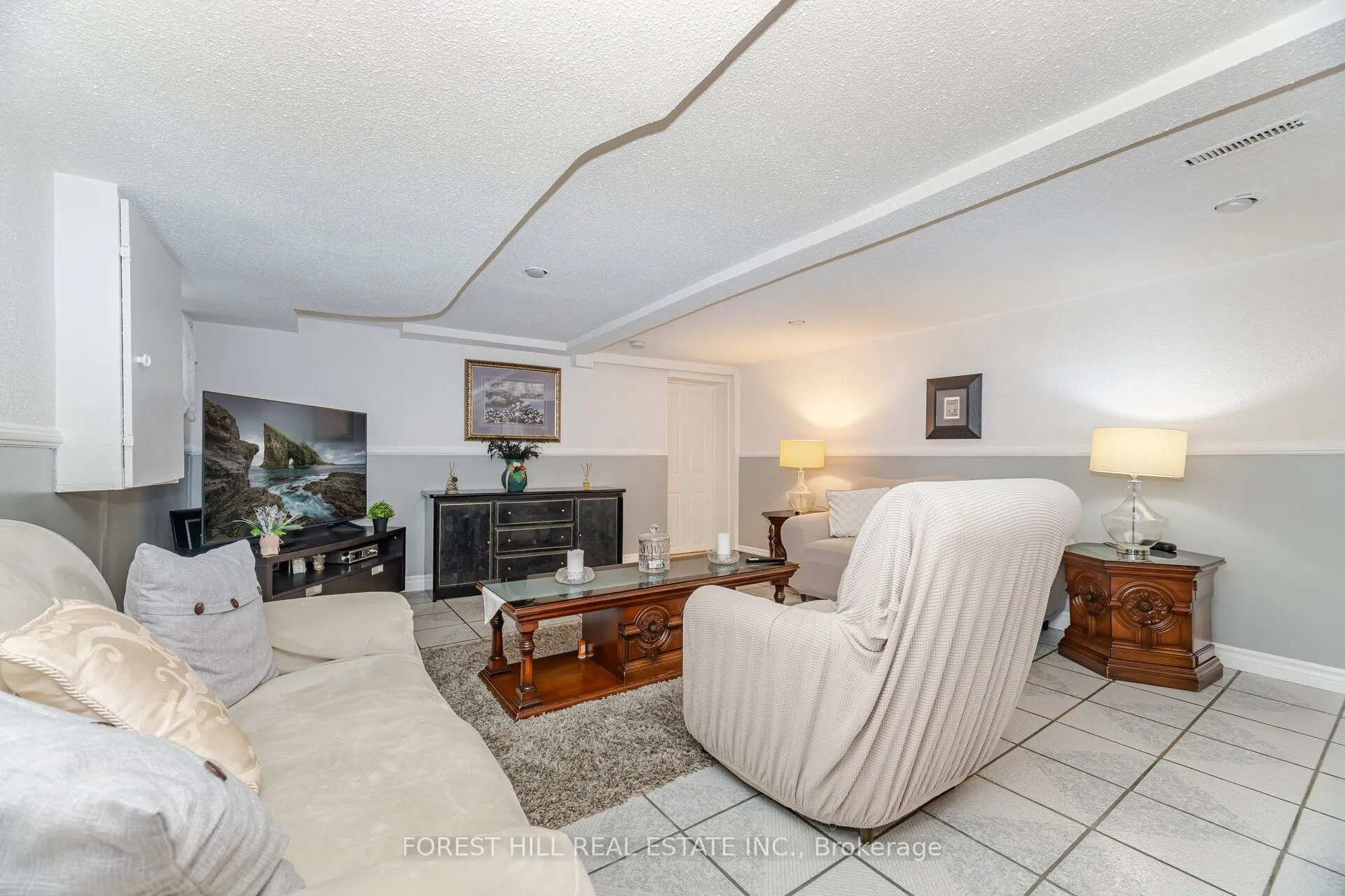 180 Milverton Boulevard