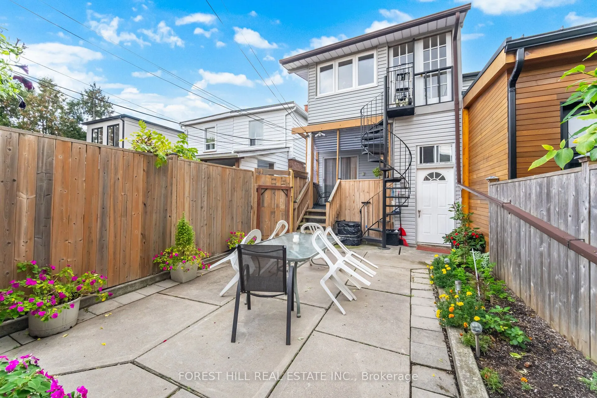 180 Milverton Boulevard