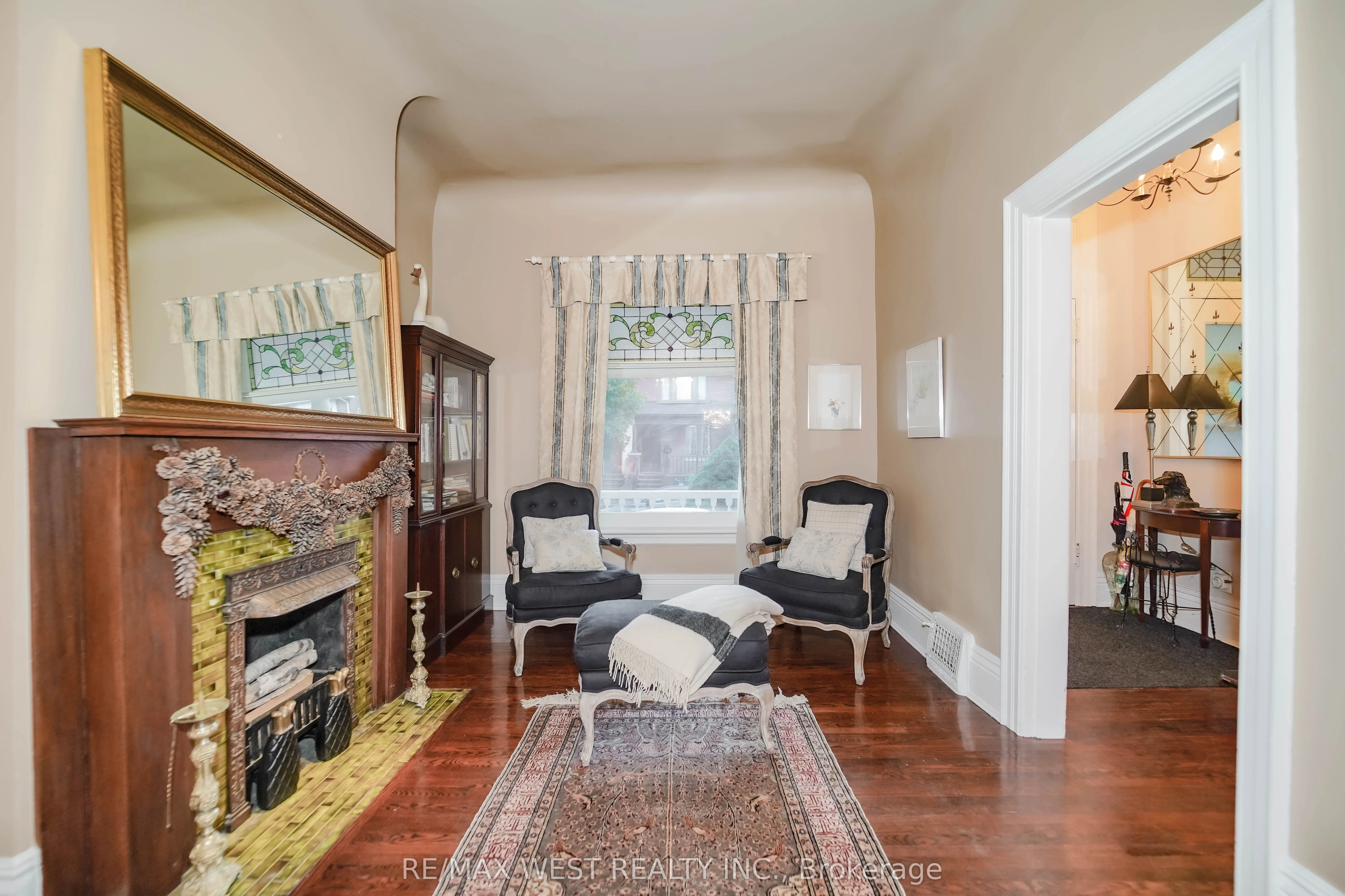 153 Booth Avenue